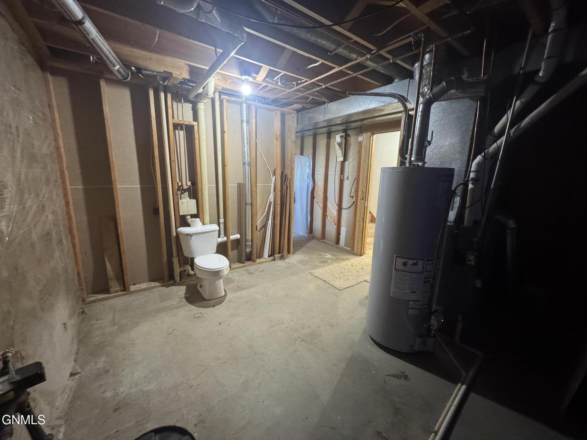 main property photo 20