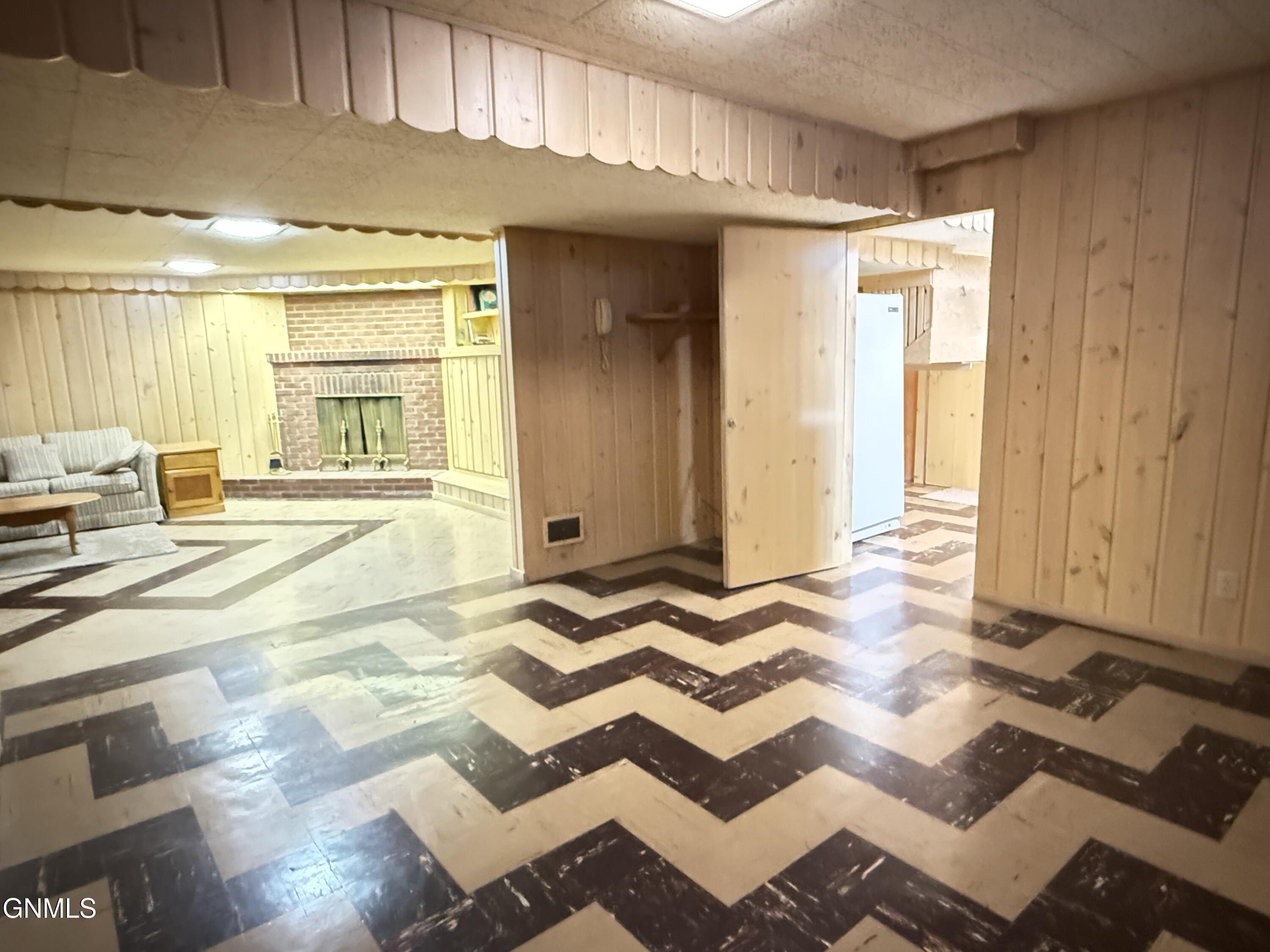 main property photo 71