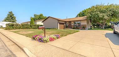 image of property with 3 Bed | 2 Bath | 2,392 Sqft