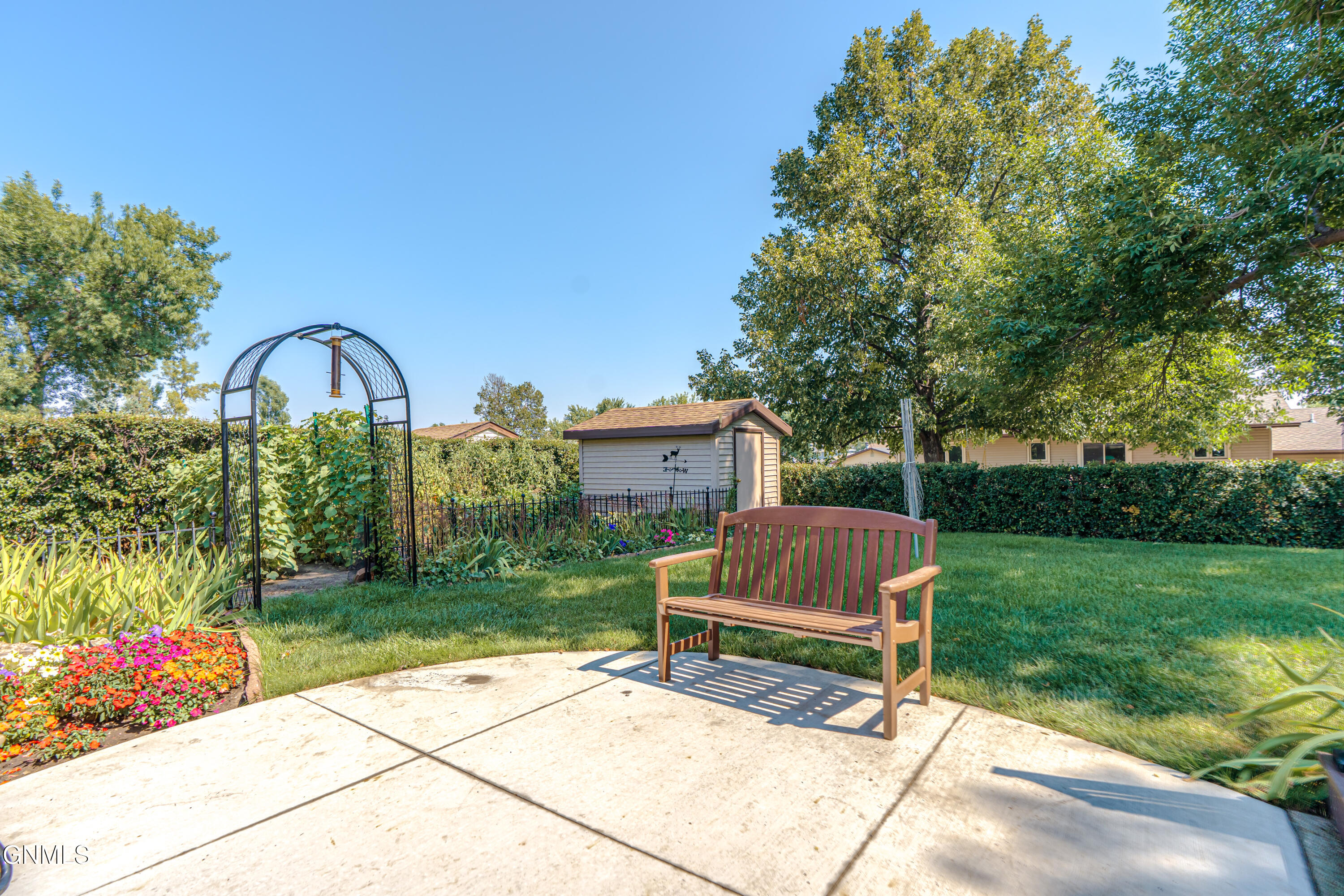 main property photo 40
