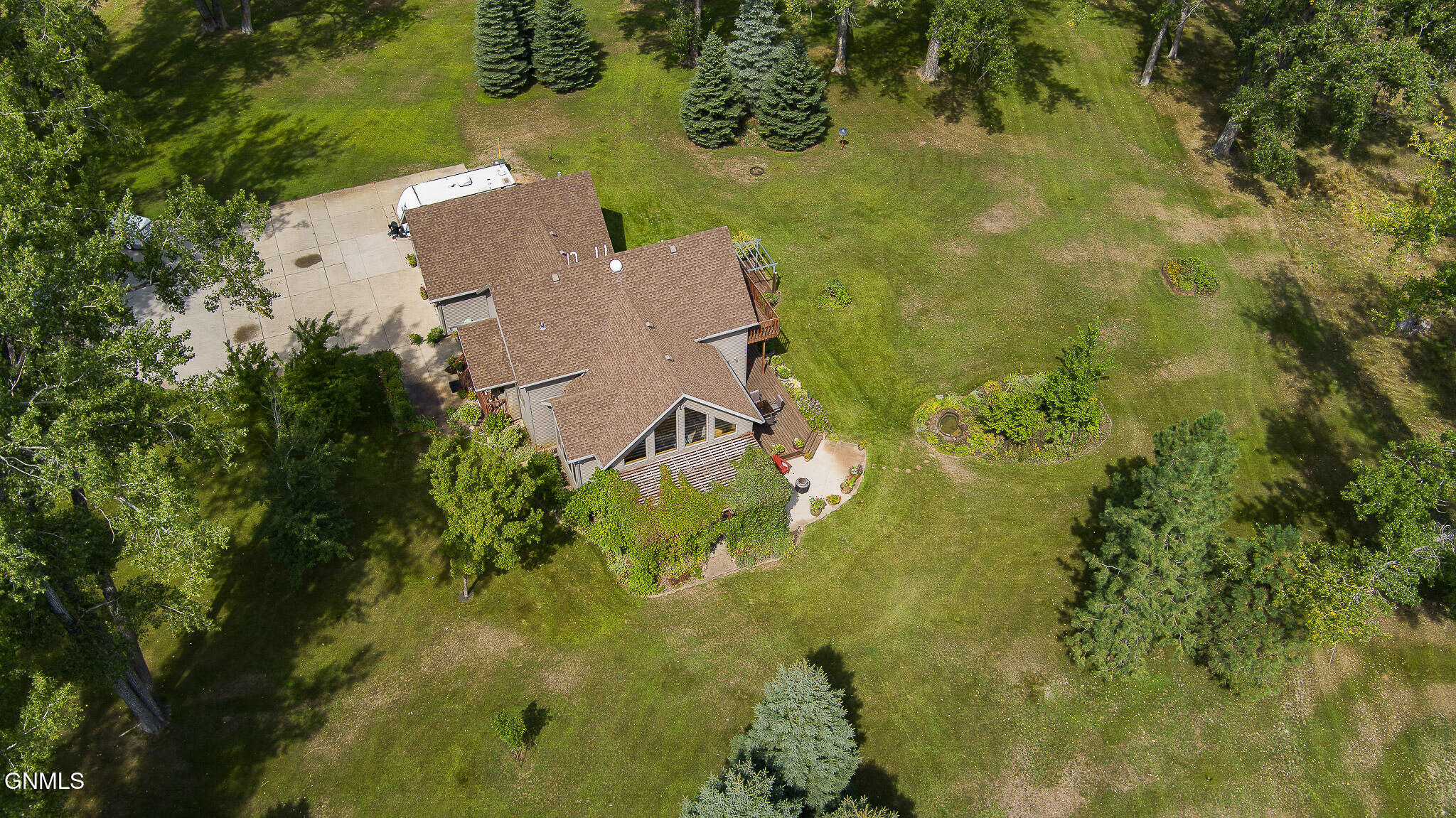 main property photo 81