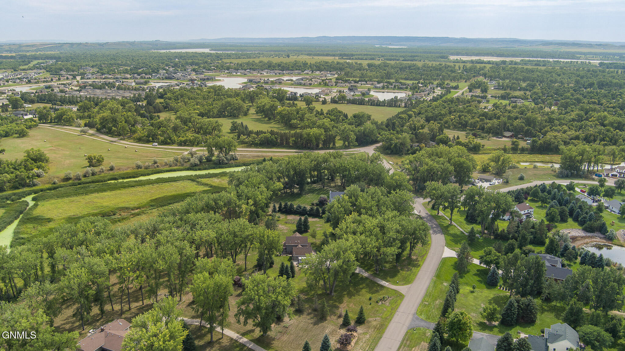 main property photo 89