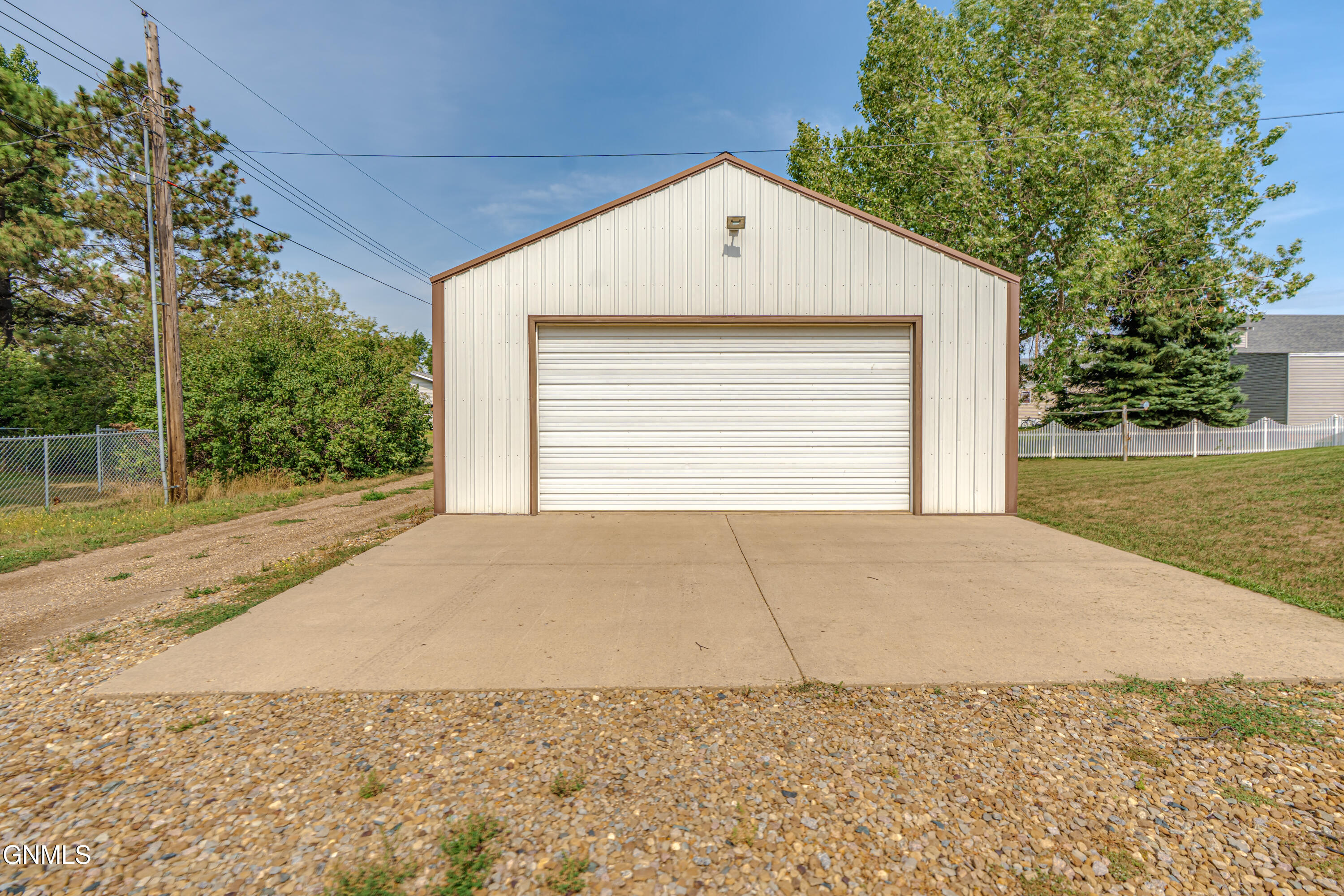 main property photo 53