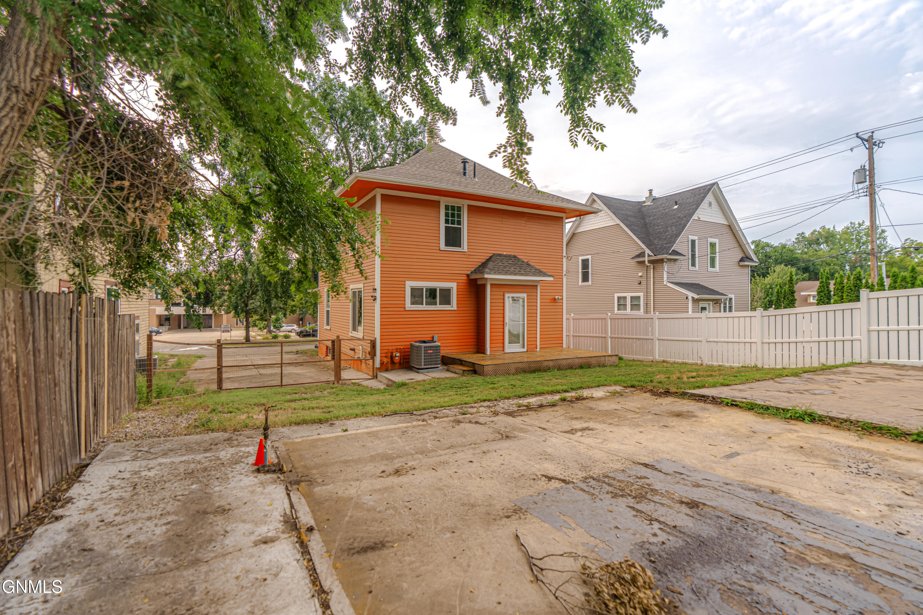 main property photo 52