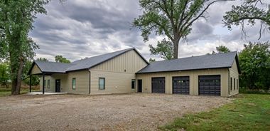 image of property with 3 Bed | 4 Bath | 2,975 Sqft