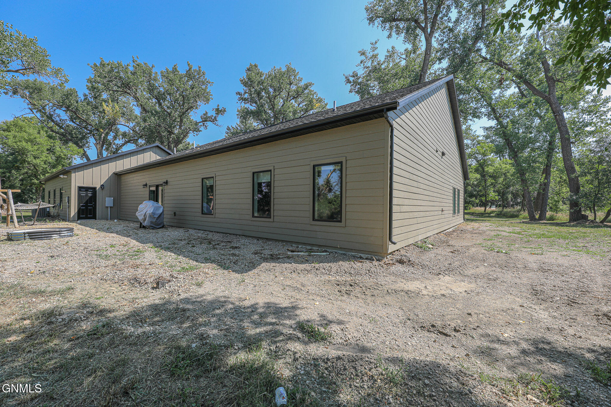 main property photo 95