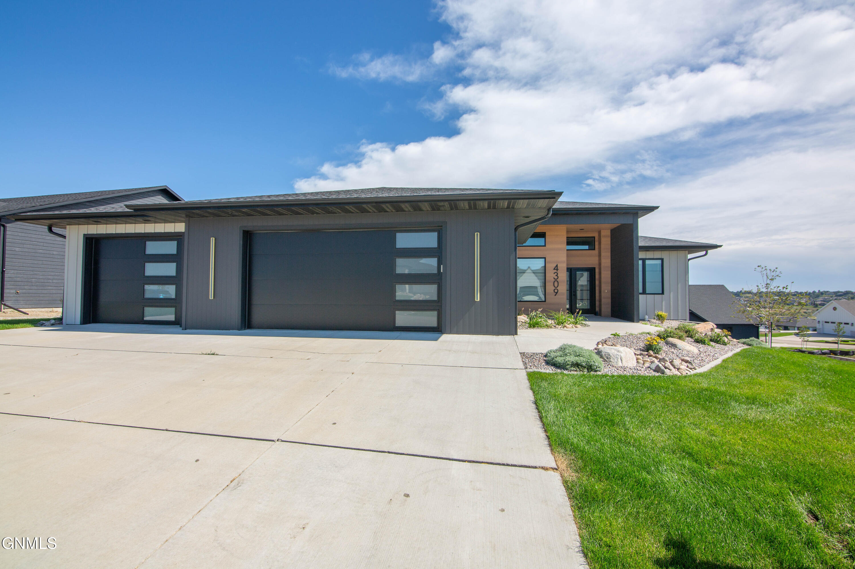 main property photo 63
