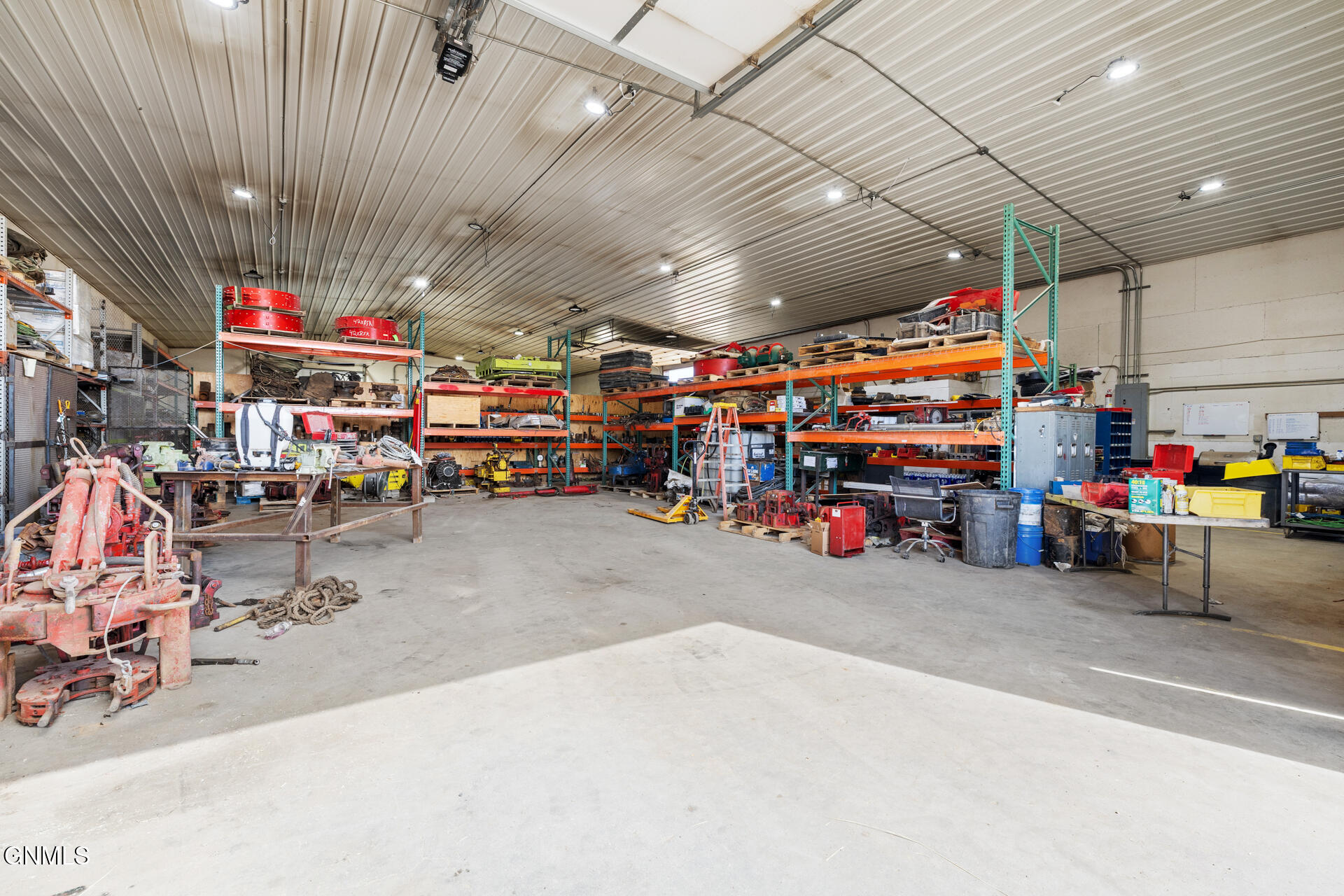 main property photo 8