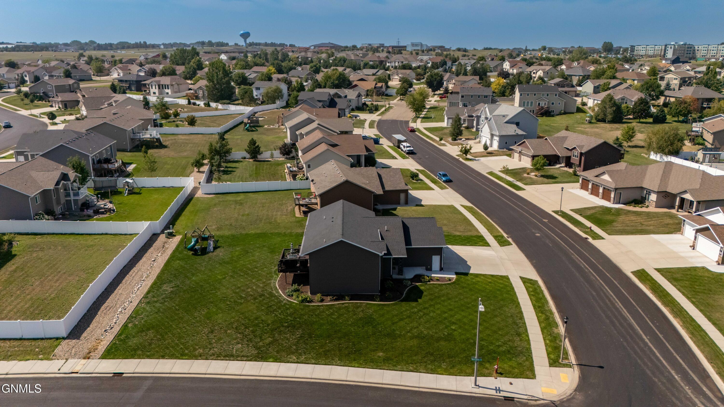 main property photo 63
