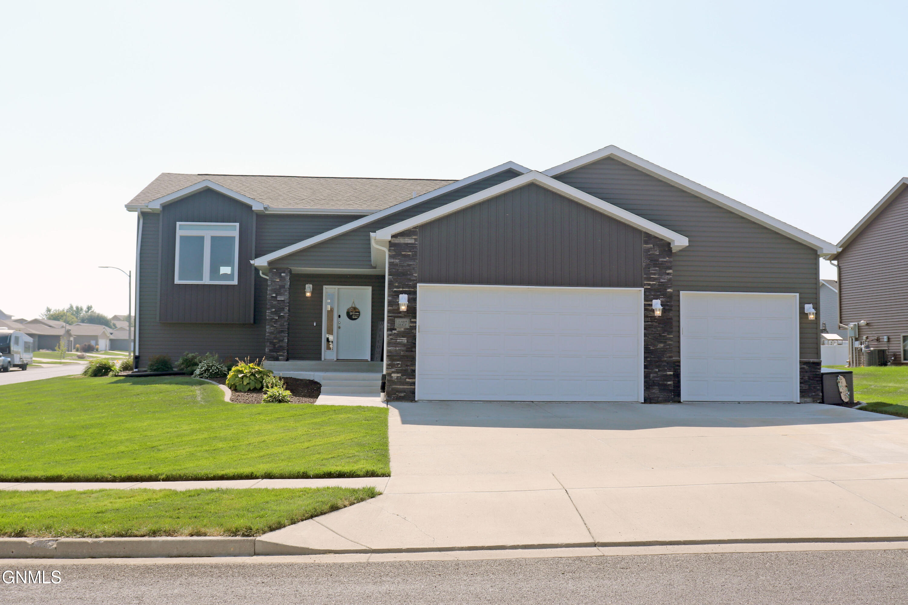 main property photo 68