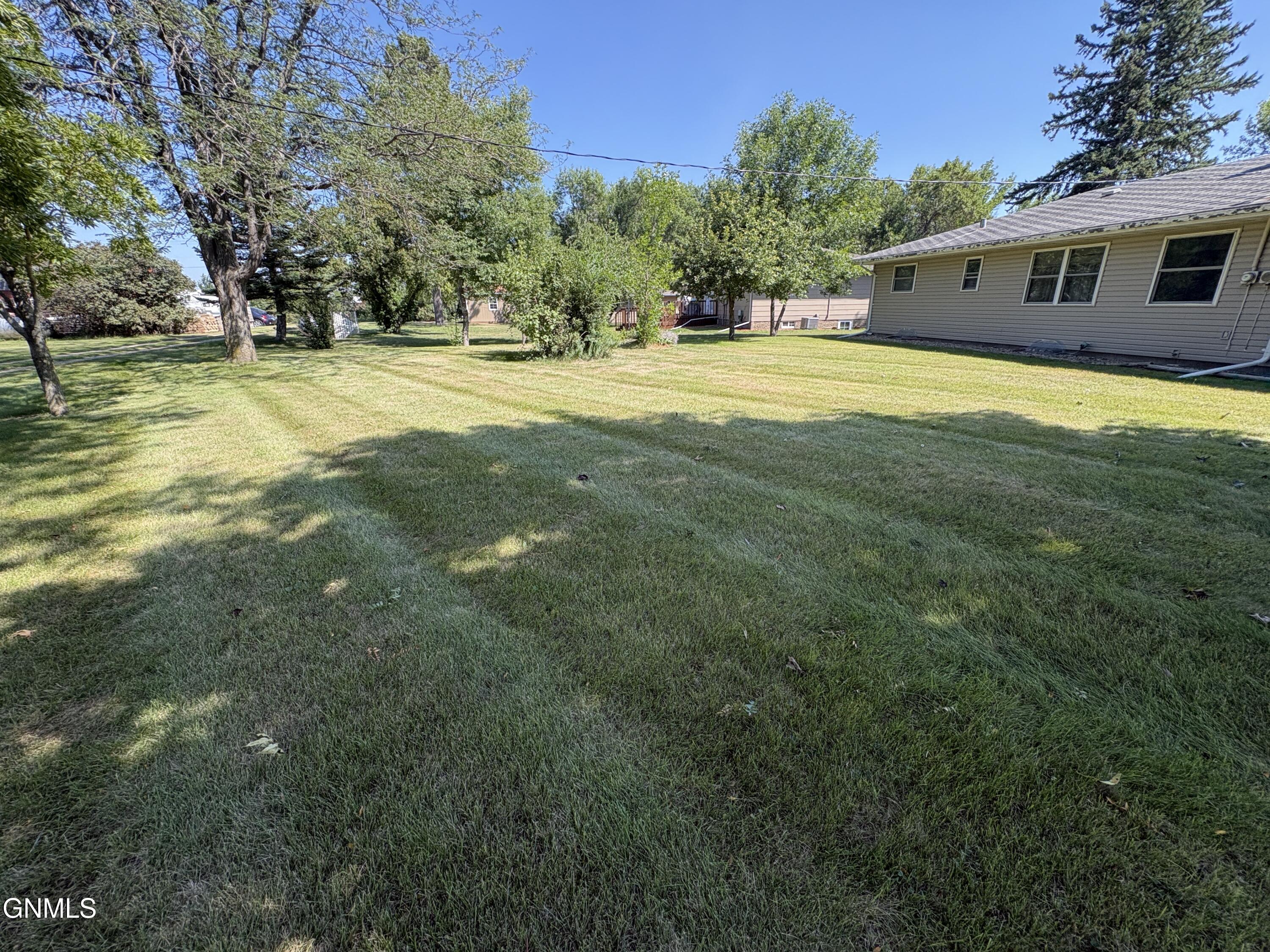 main property photo 21