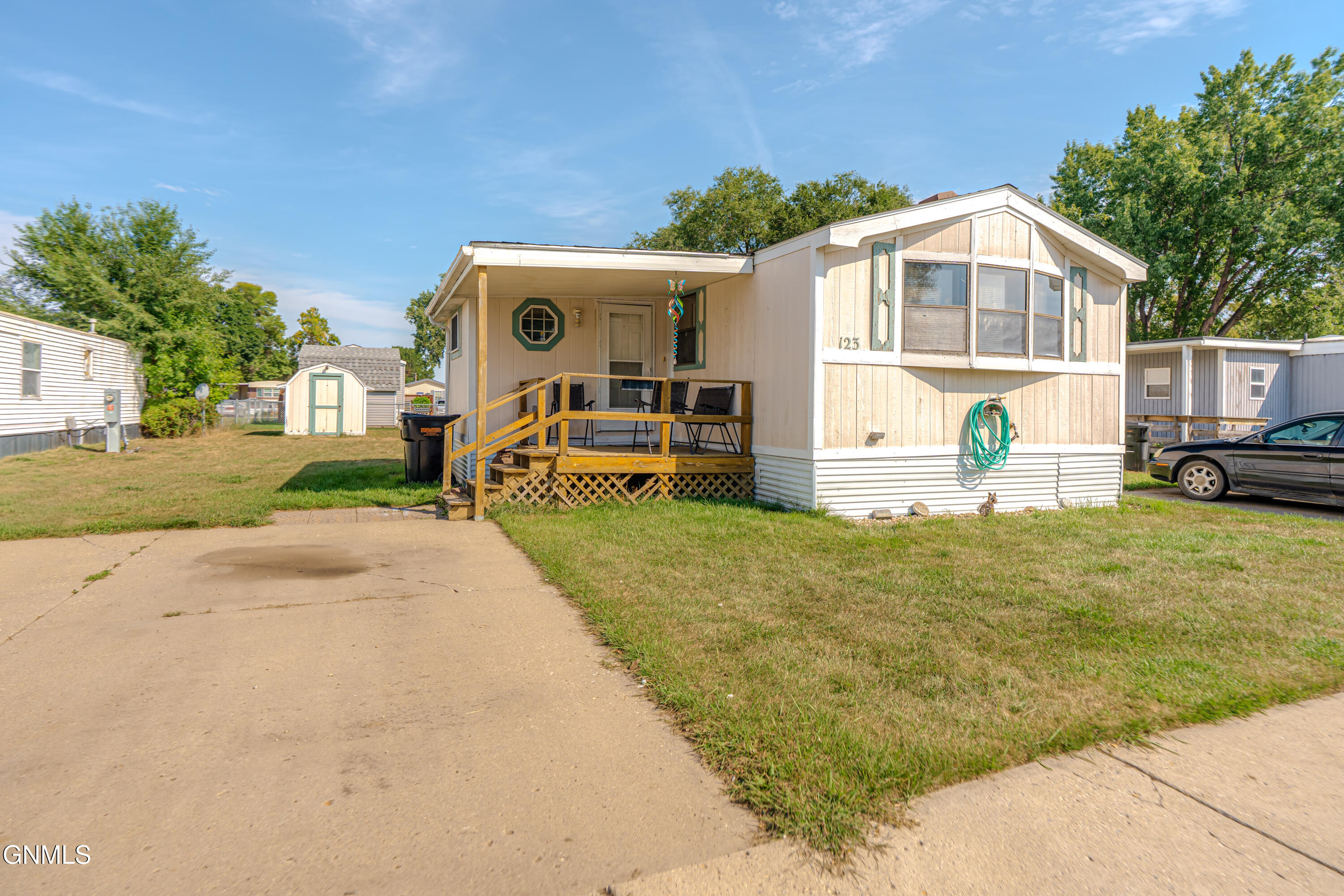 main property photo 33