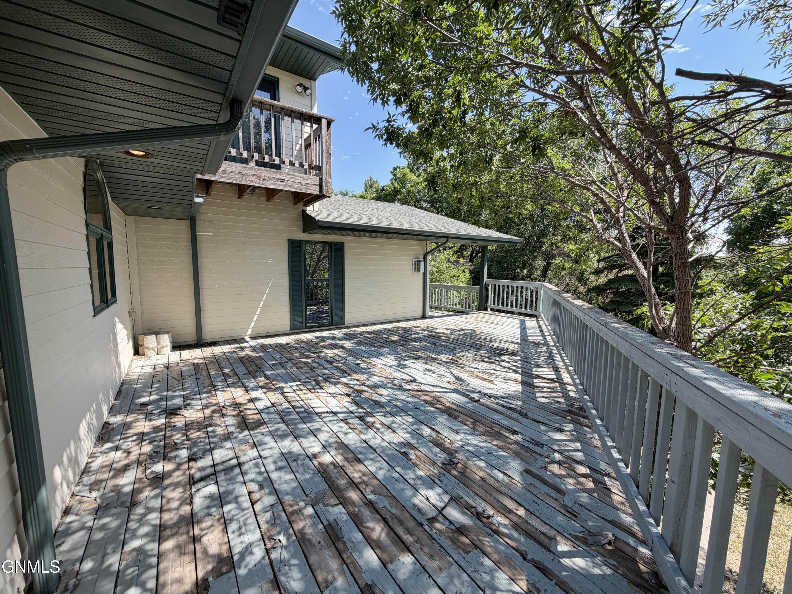 main property photo 58