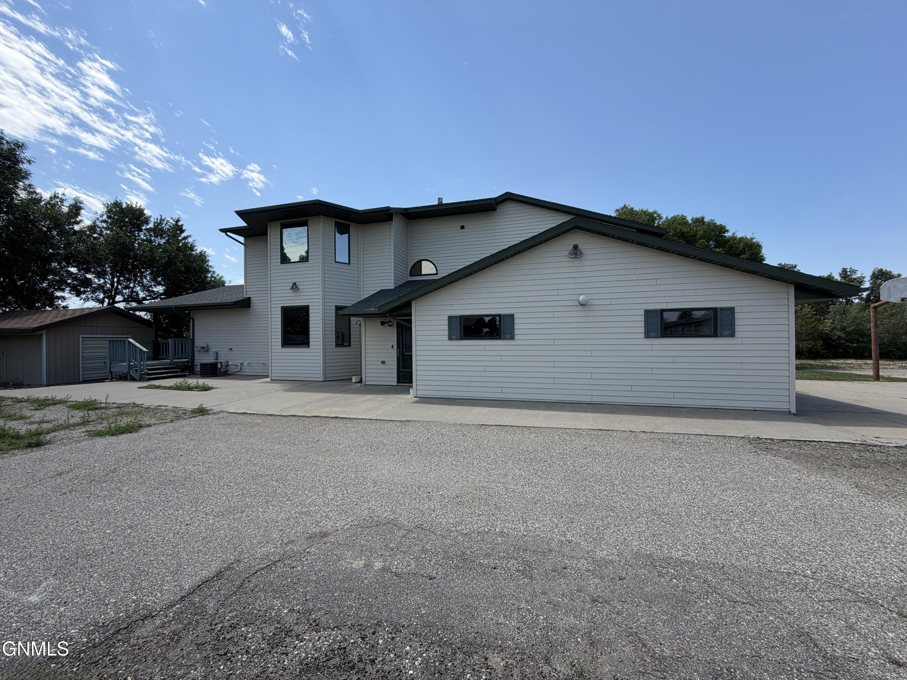 main property photo 65