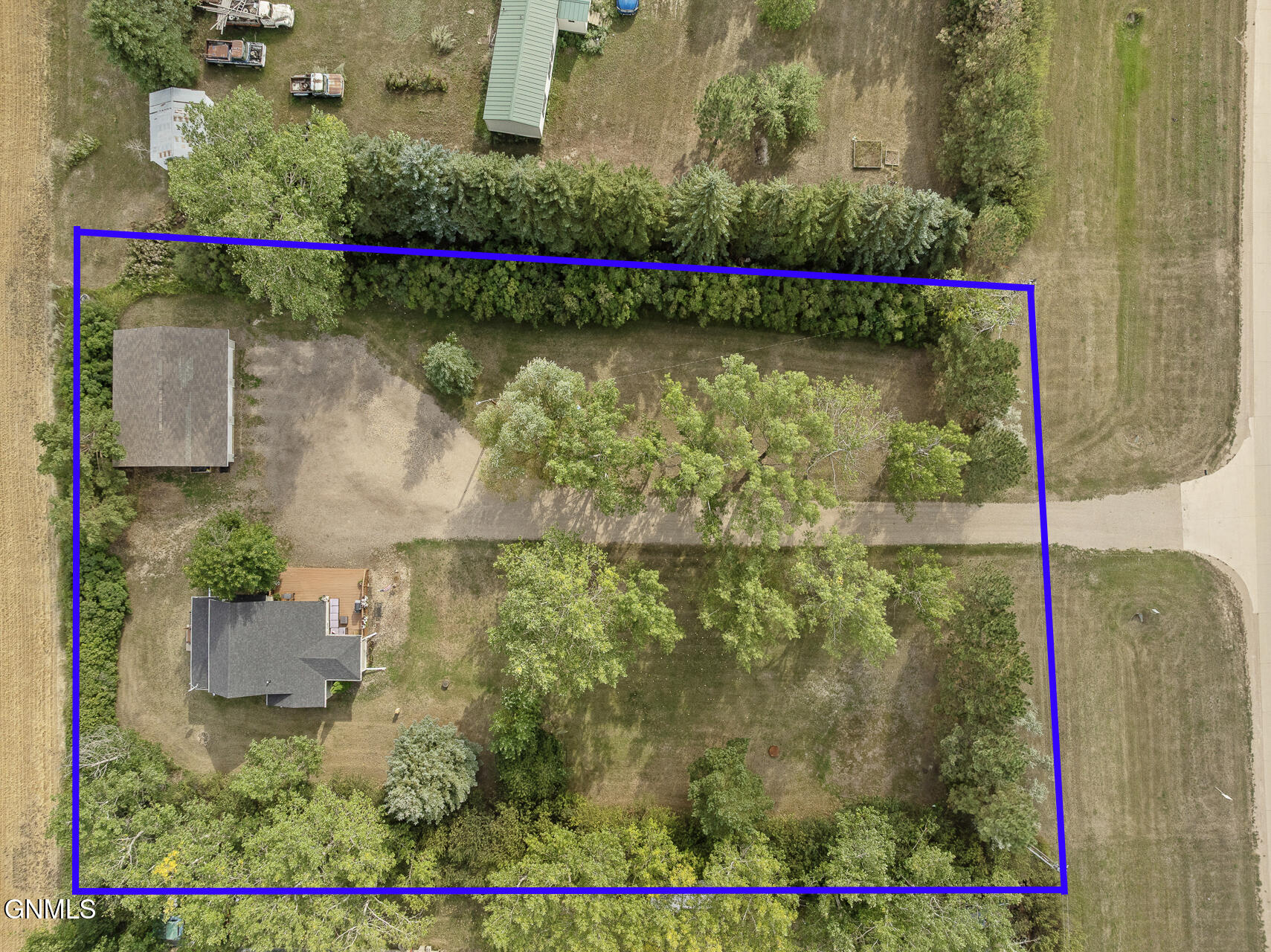 main property photo 21