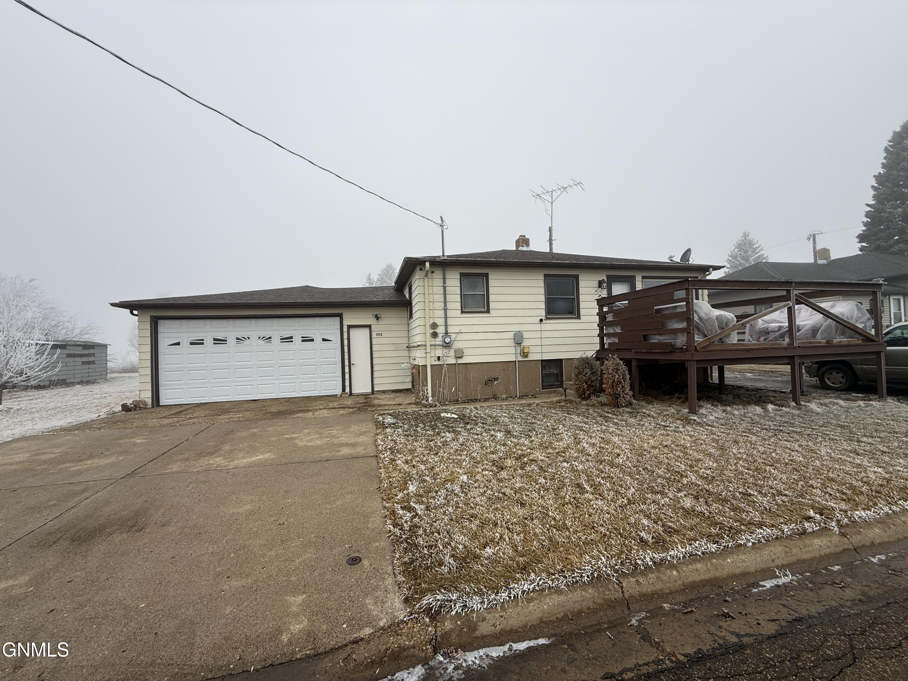 main property photo 0