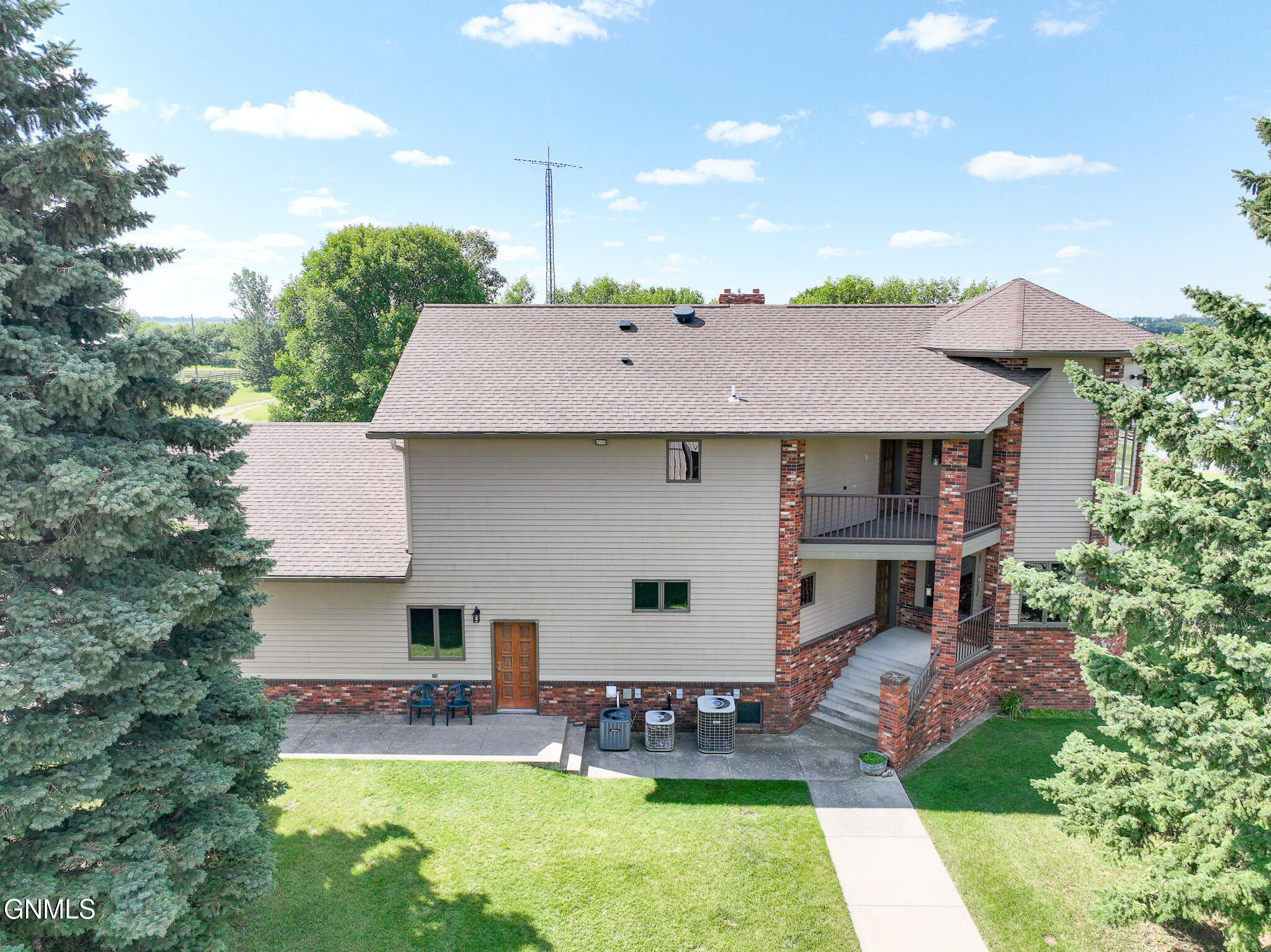 main property photo 24