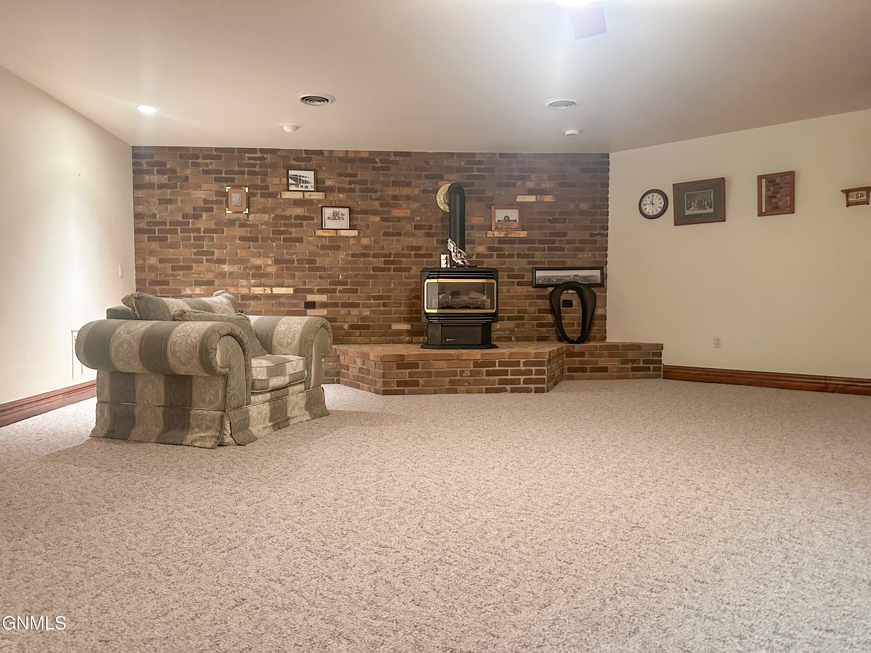 main property photo 68