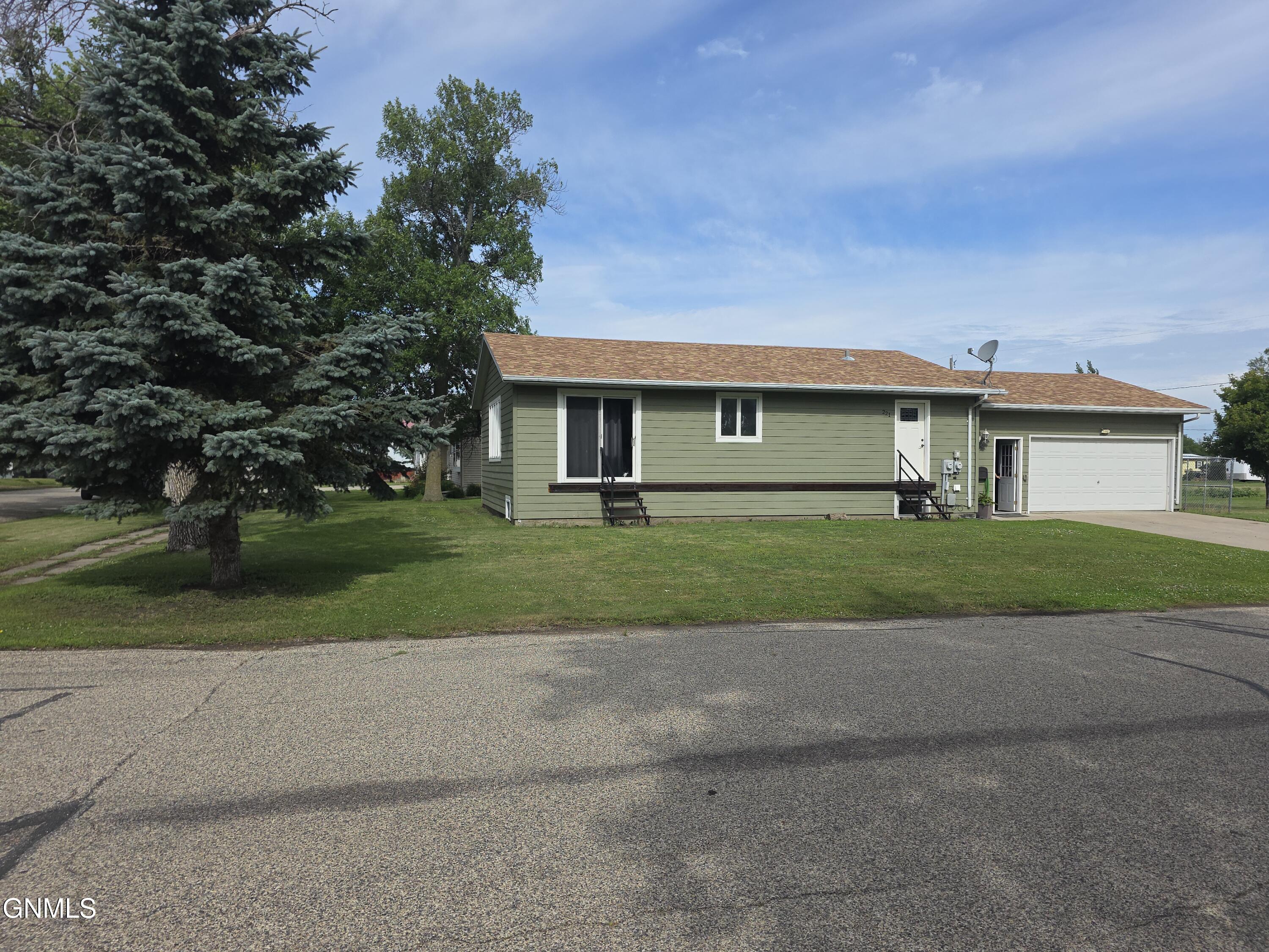 main property photo 0