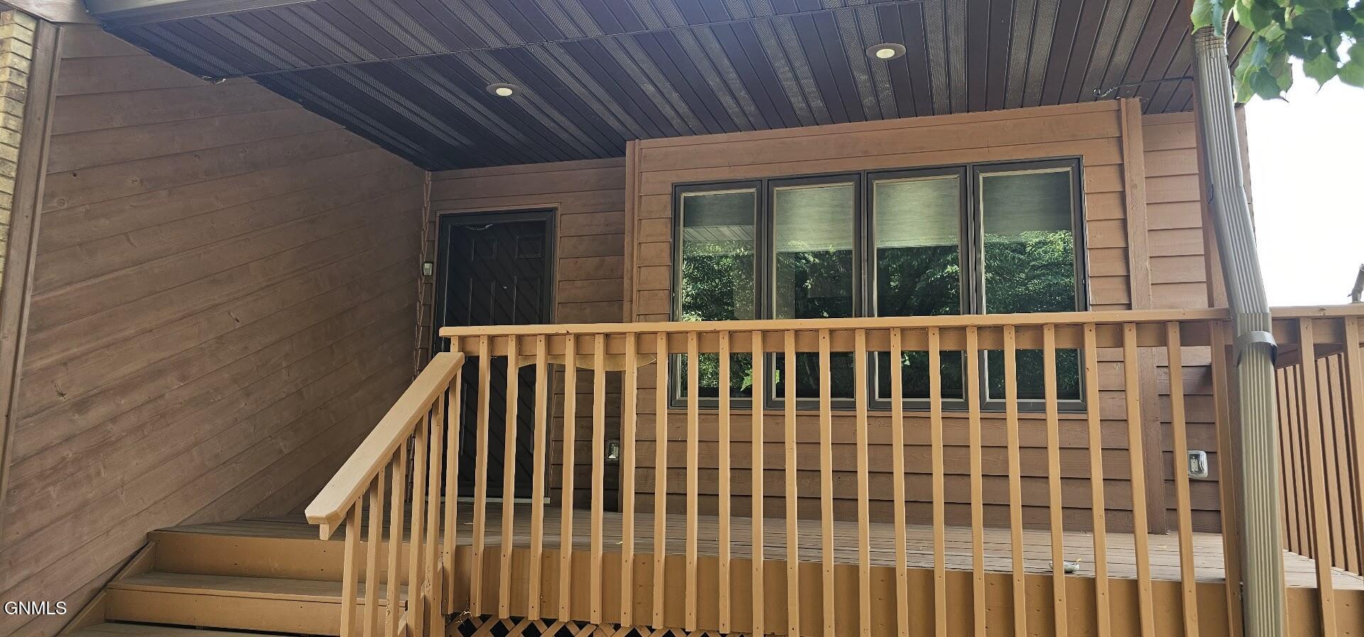 main property photo 74