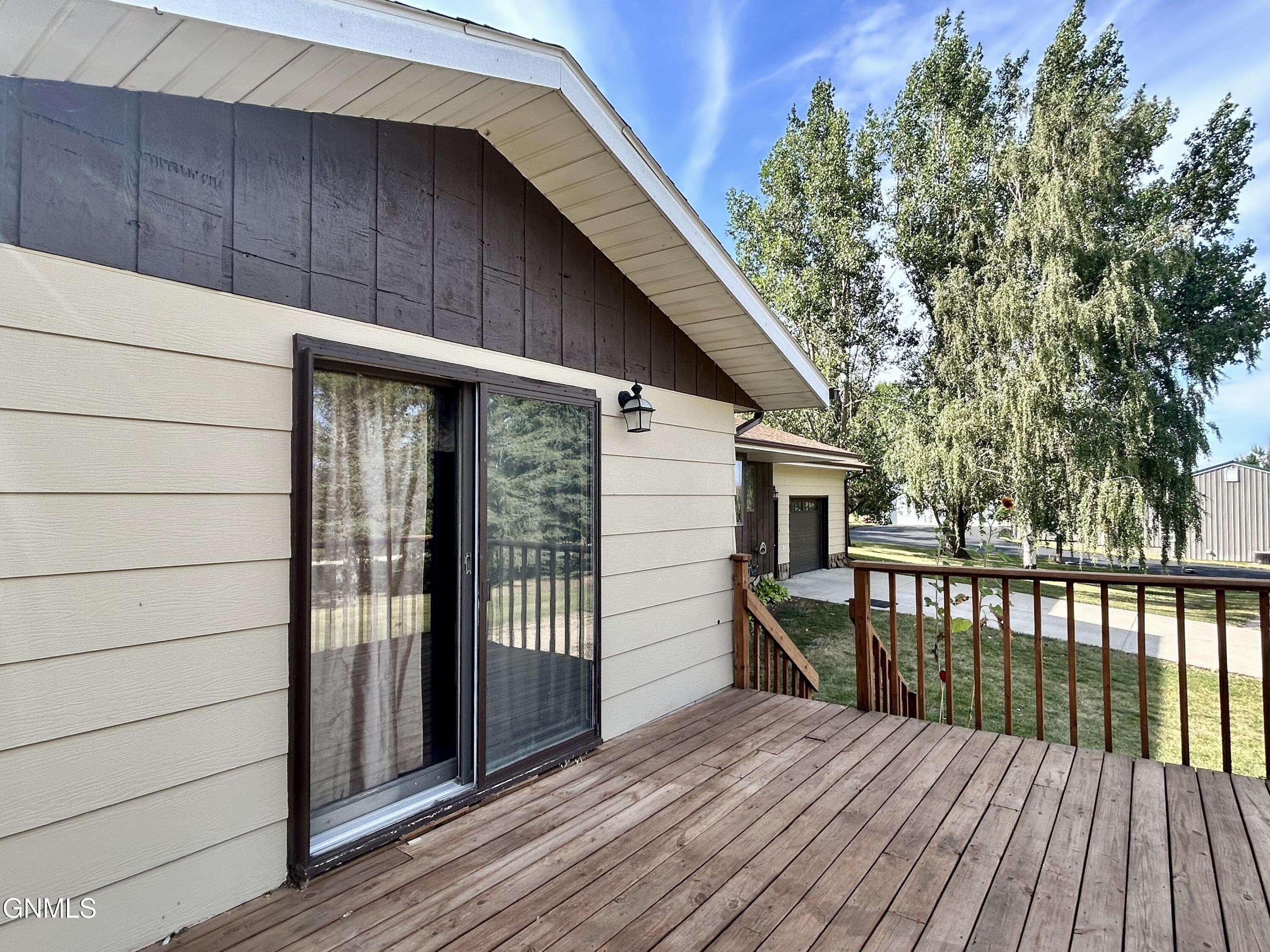 main property photo 99