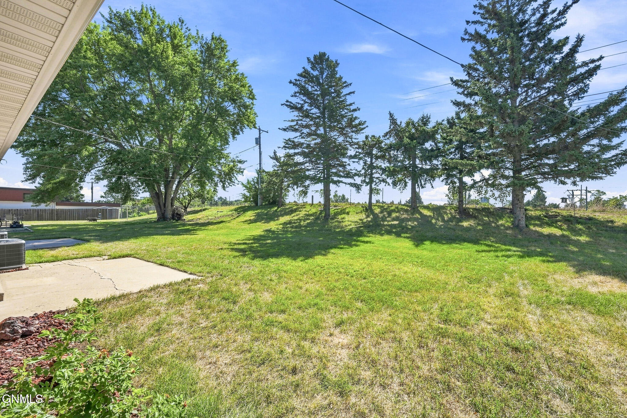 main property photo 51