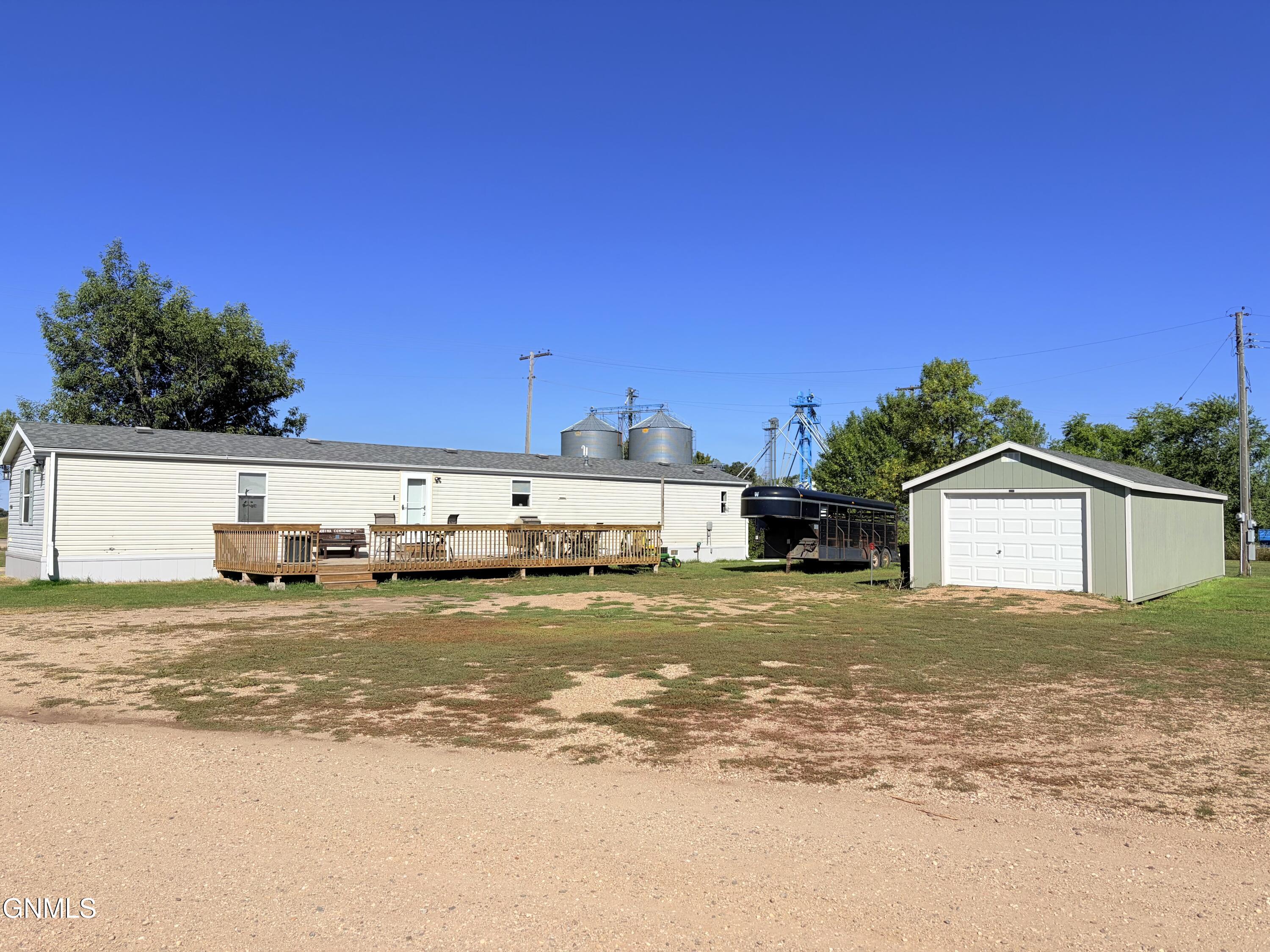 main property photo 21