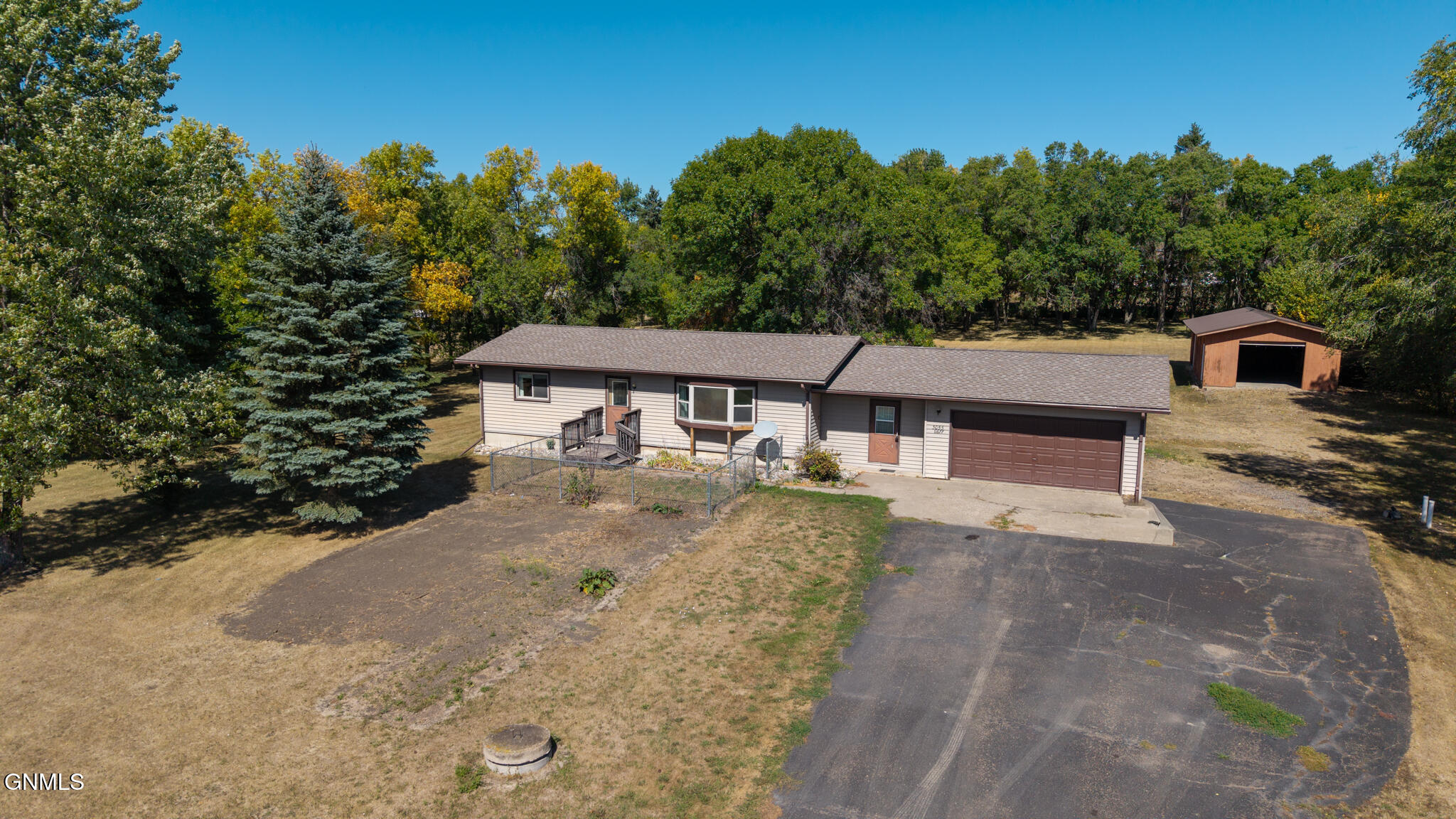 main property photo 0