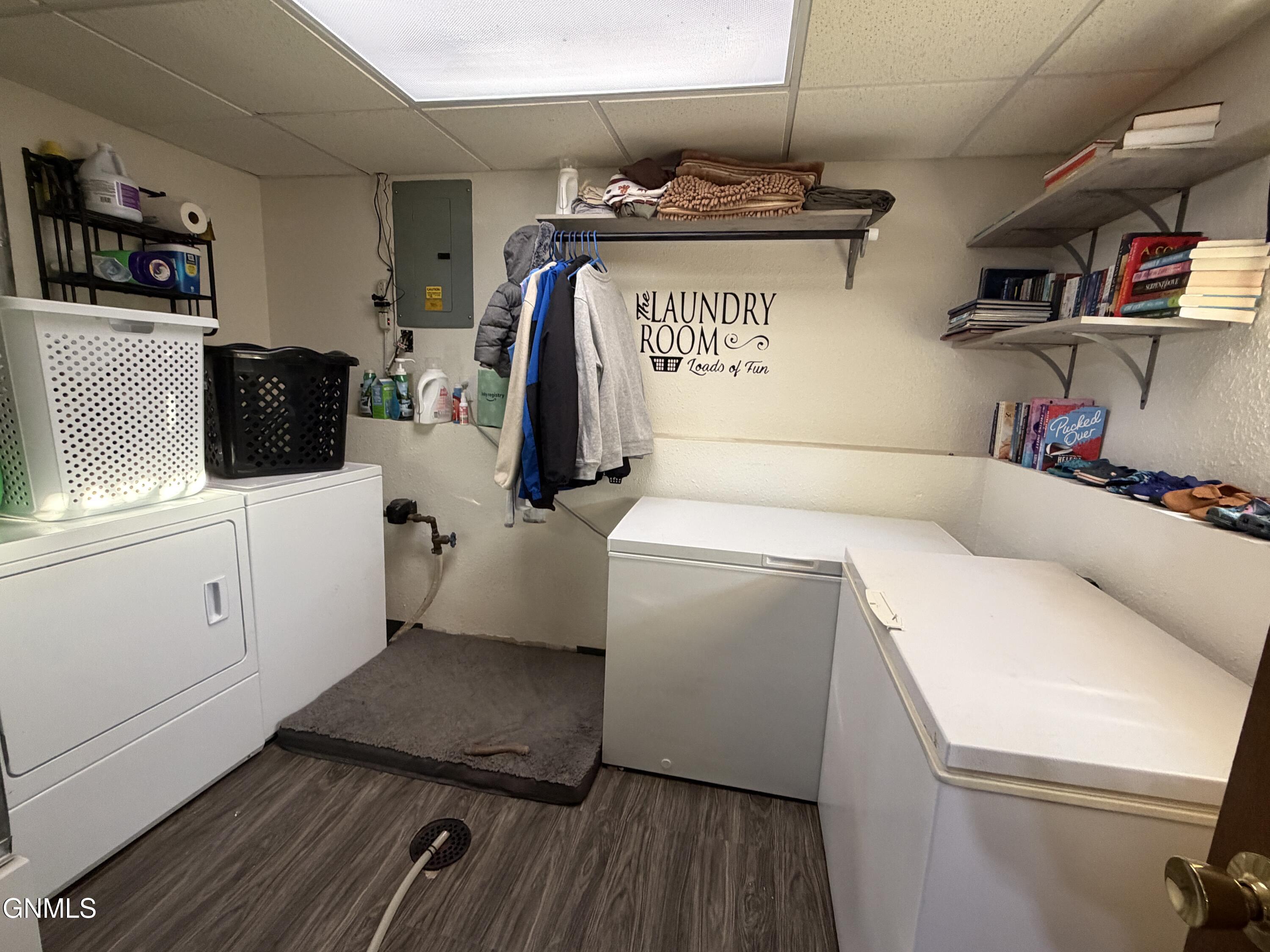 main property photo 16