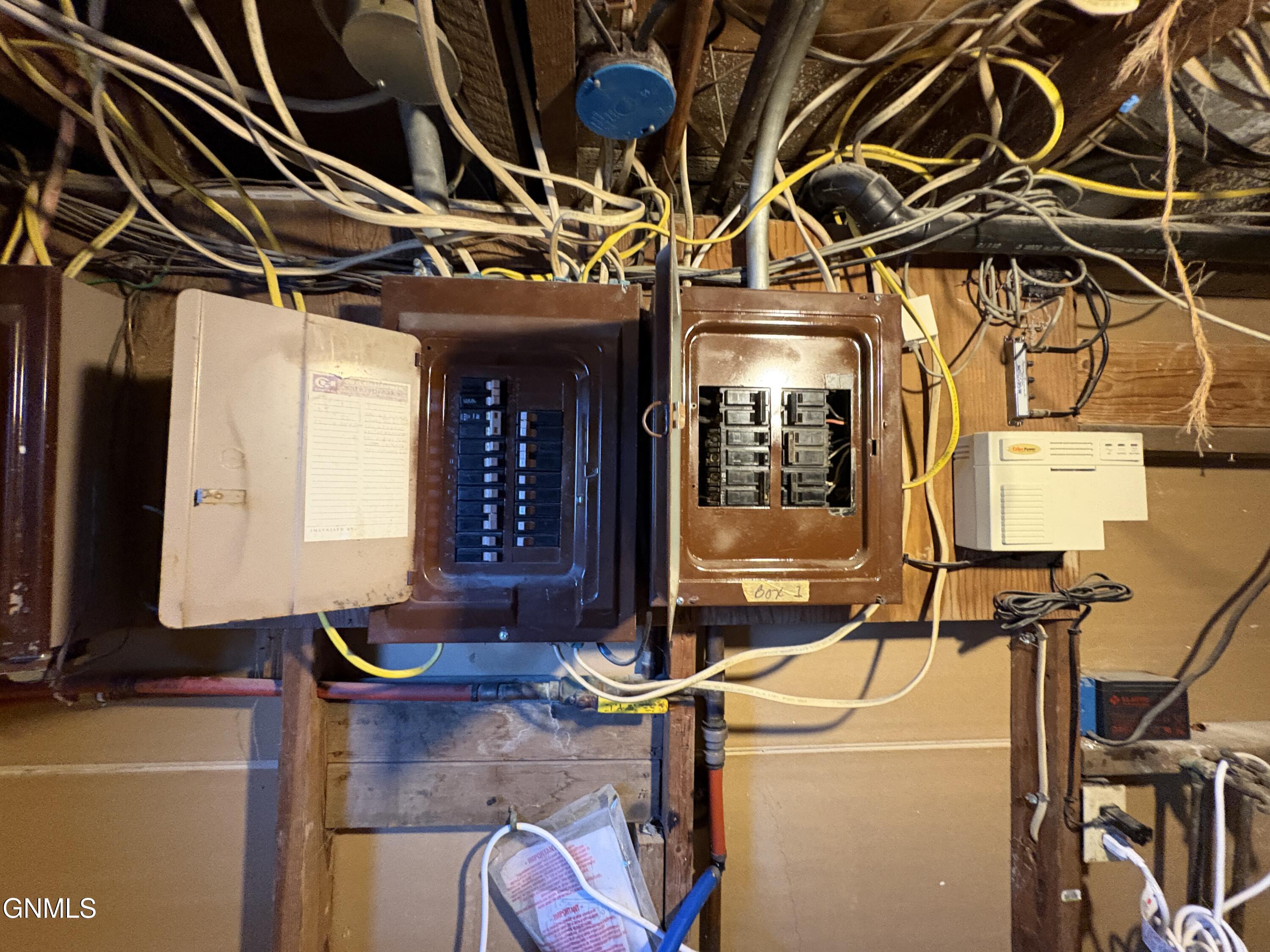 main property photo 32