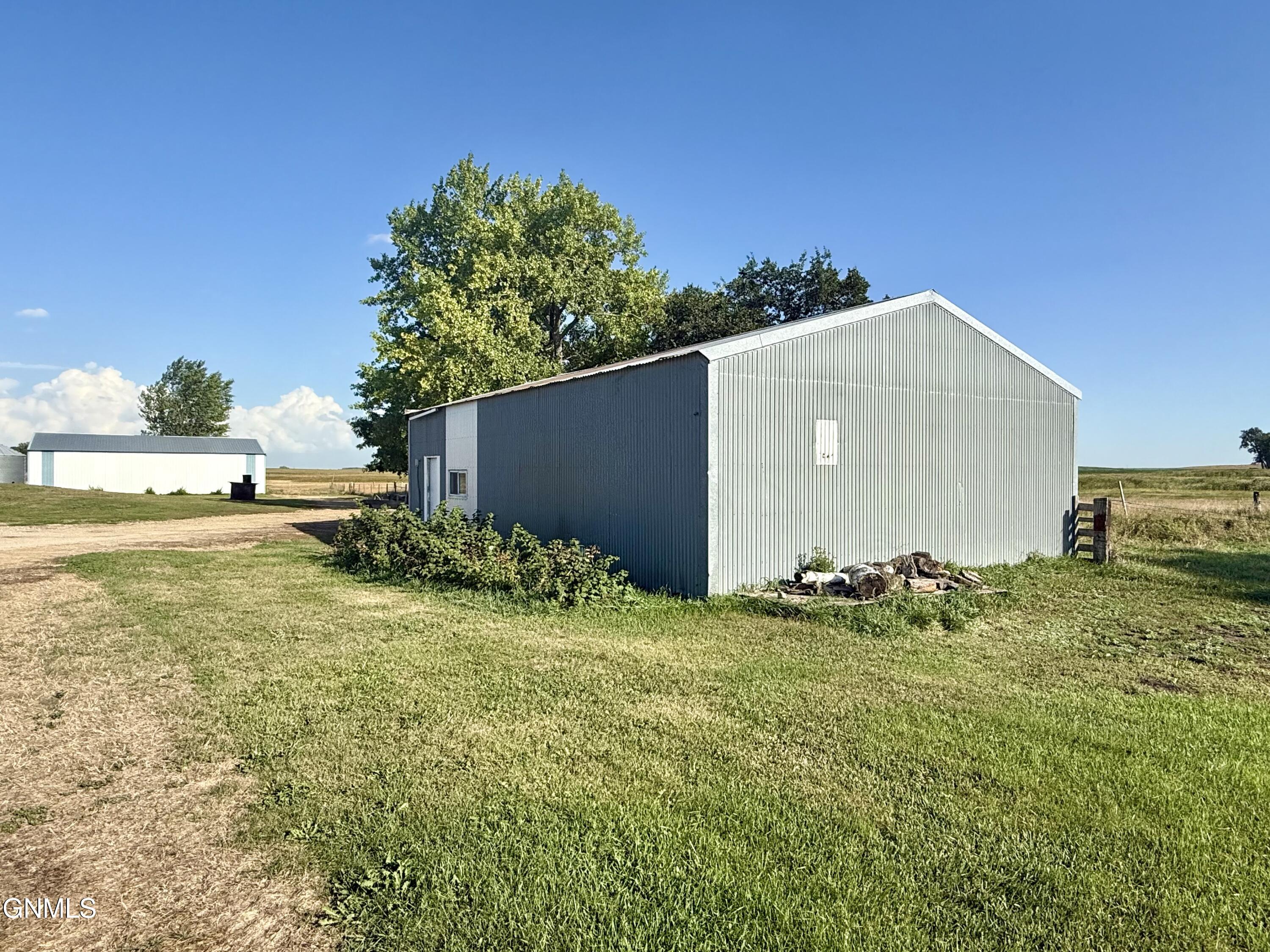 main property photo 49