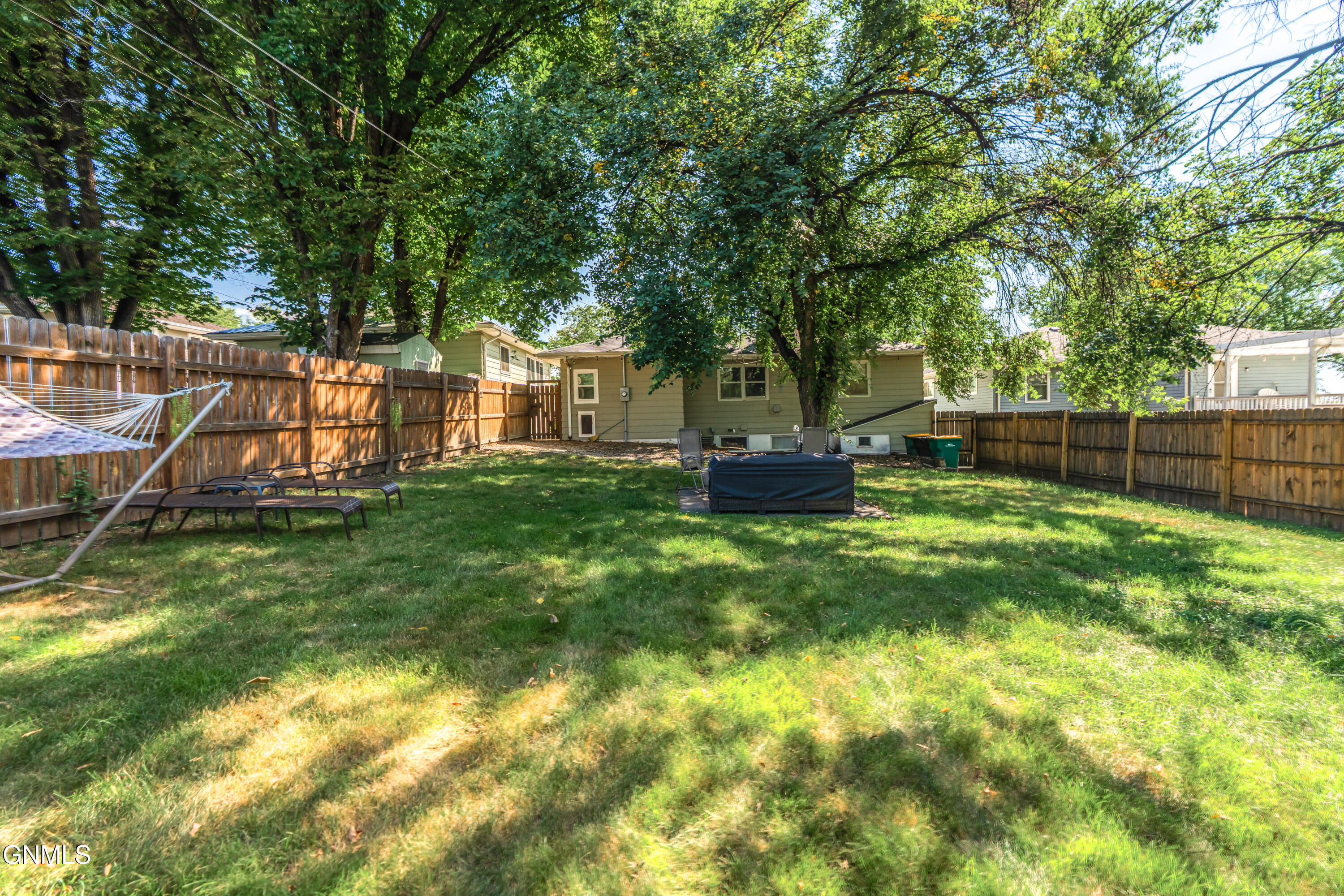 main property photo 49