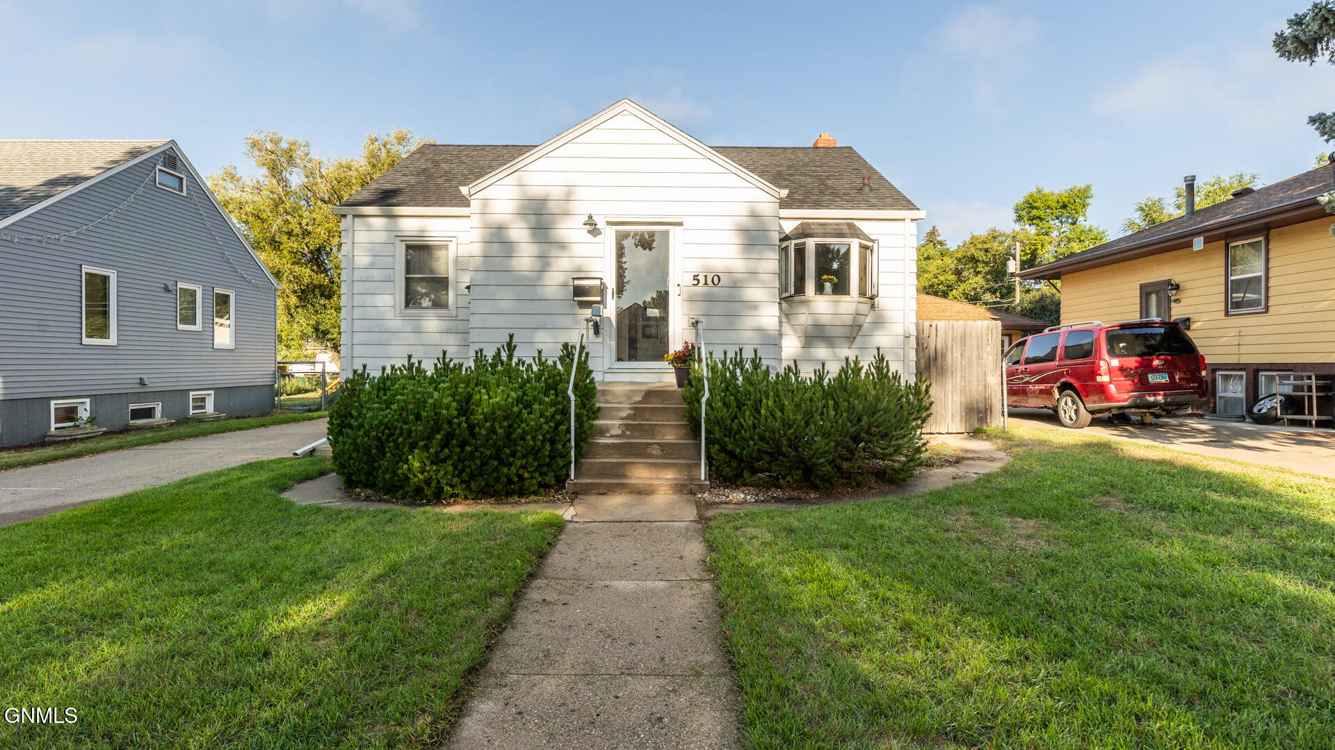 main property photo 27