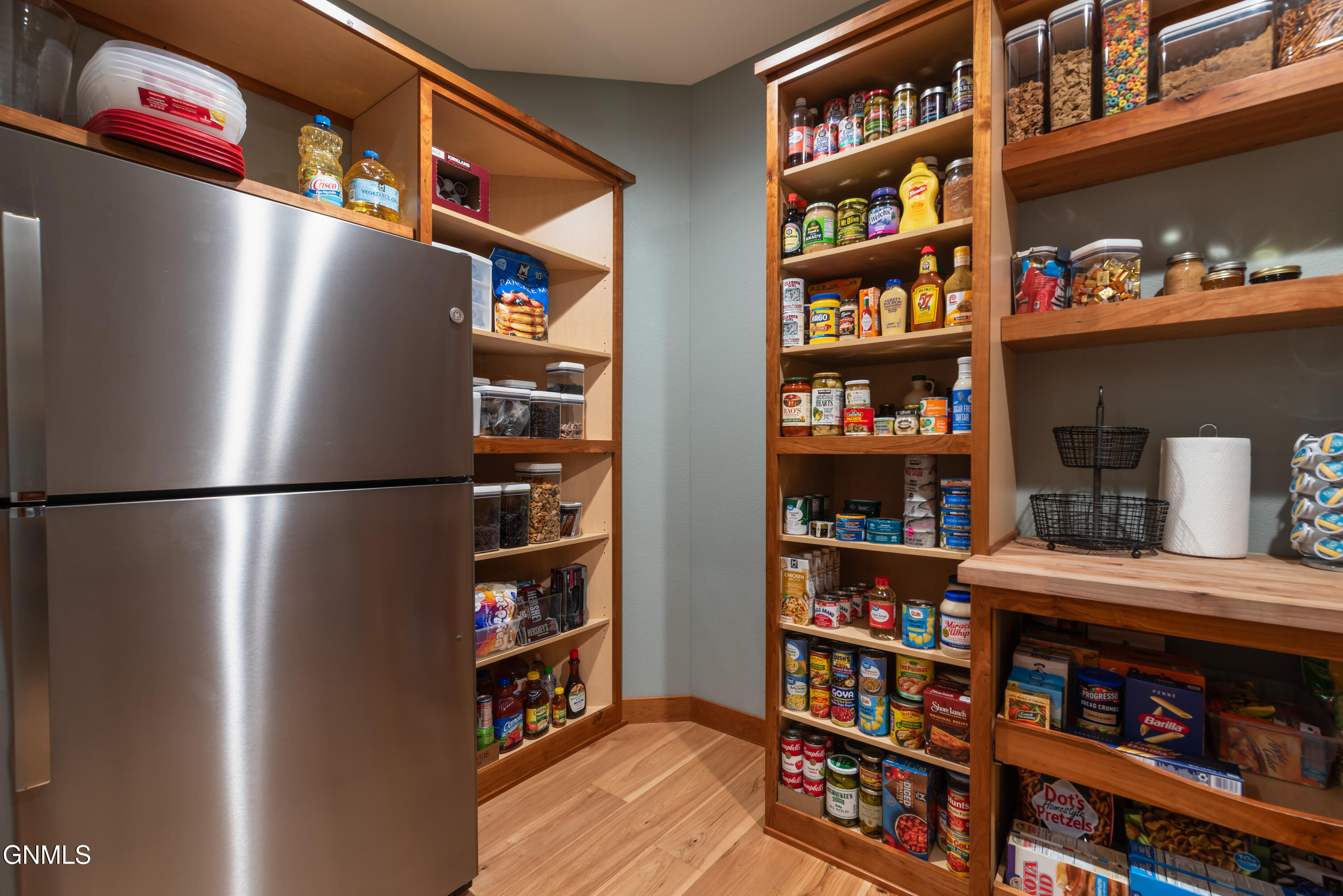 main property photo 17