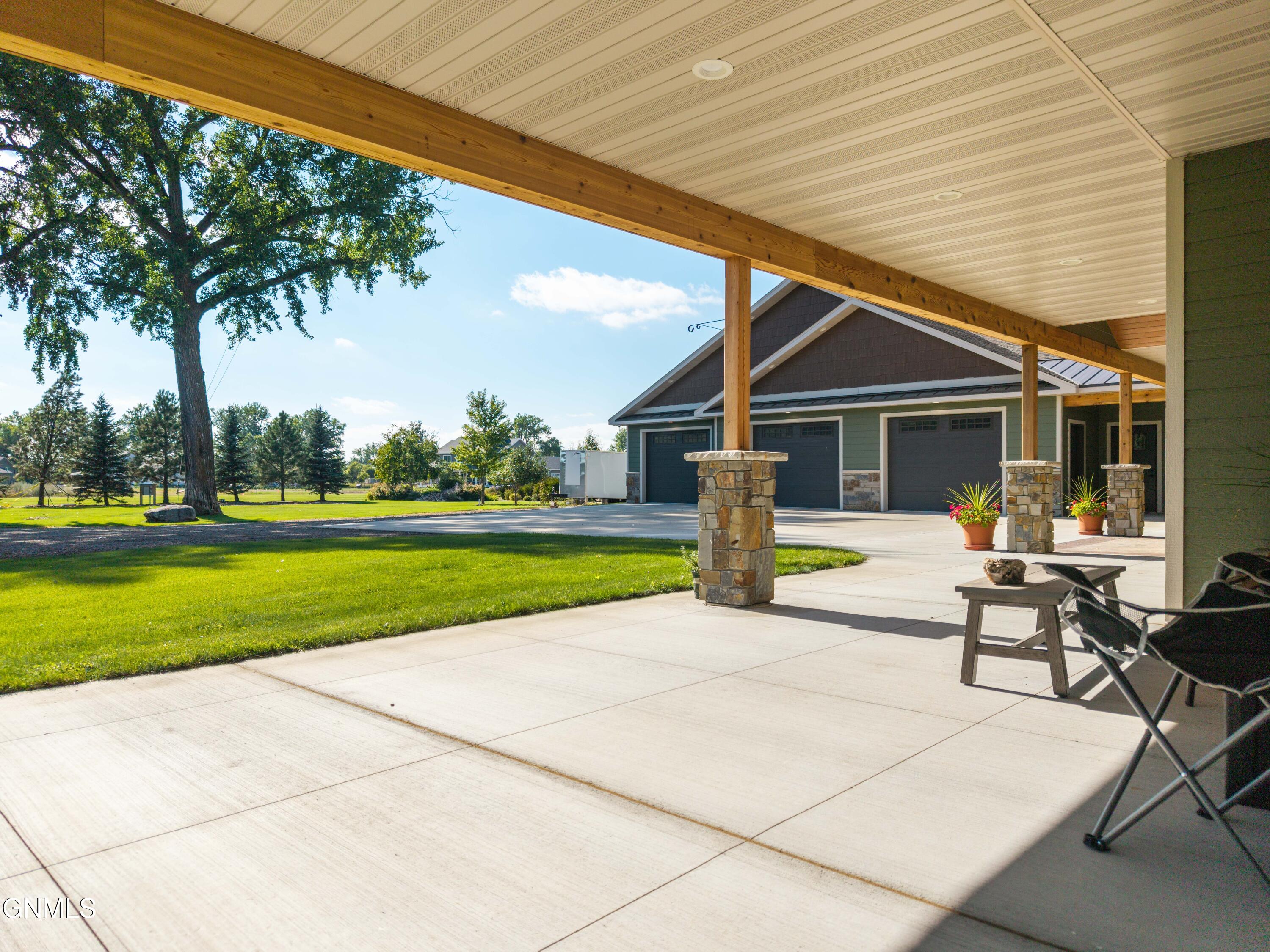 main property photo 77