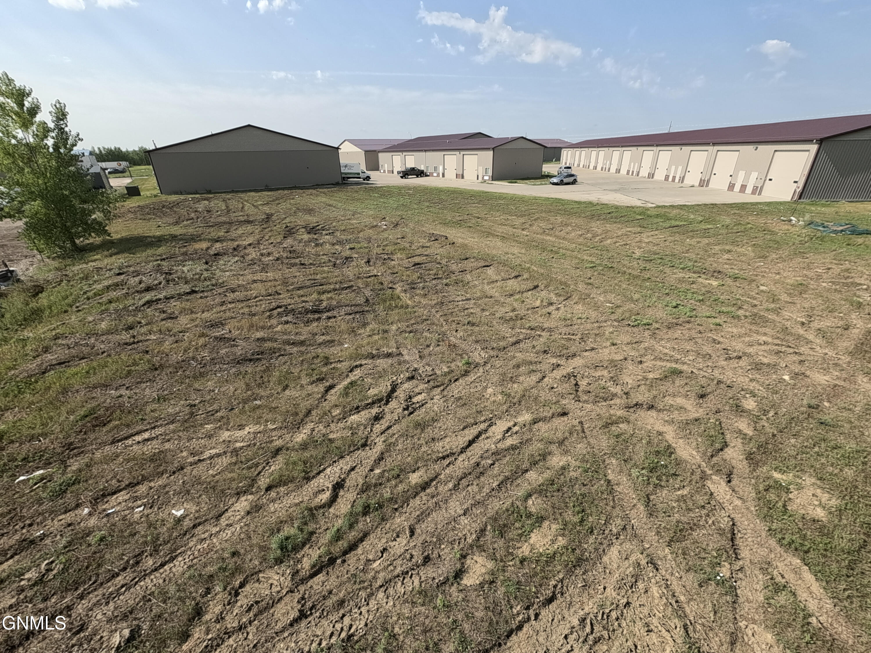 main property photo 3