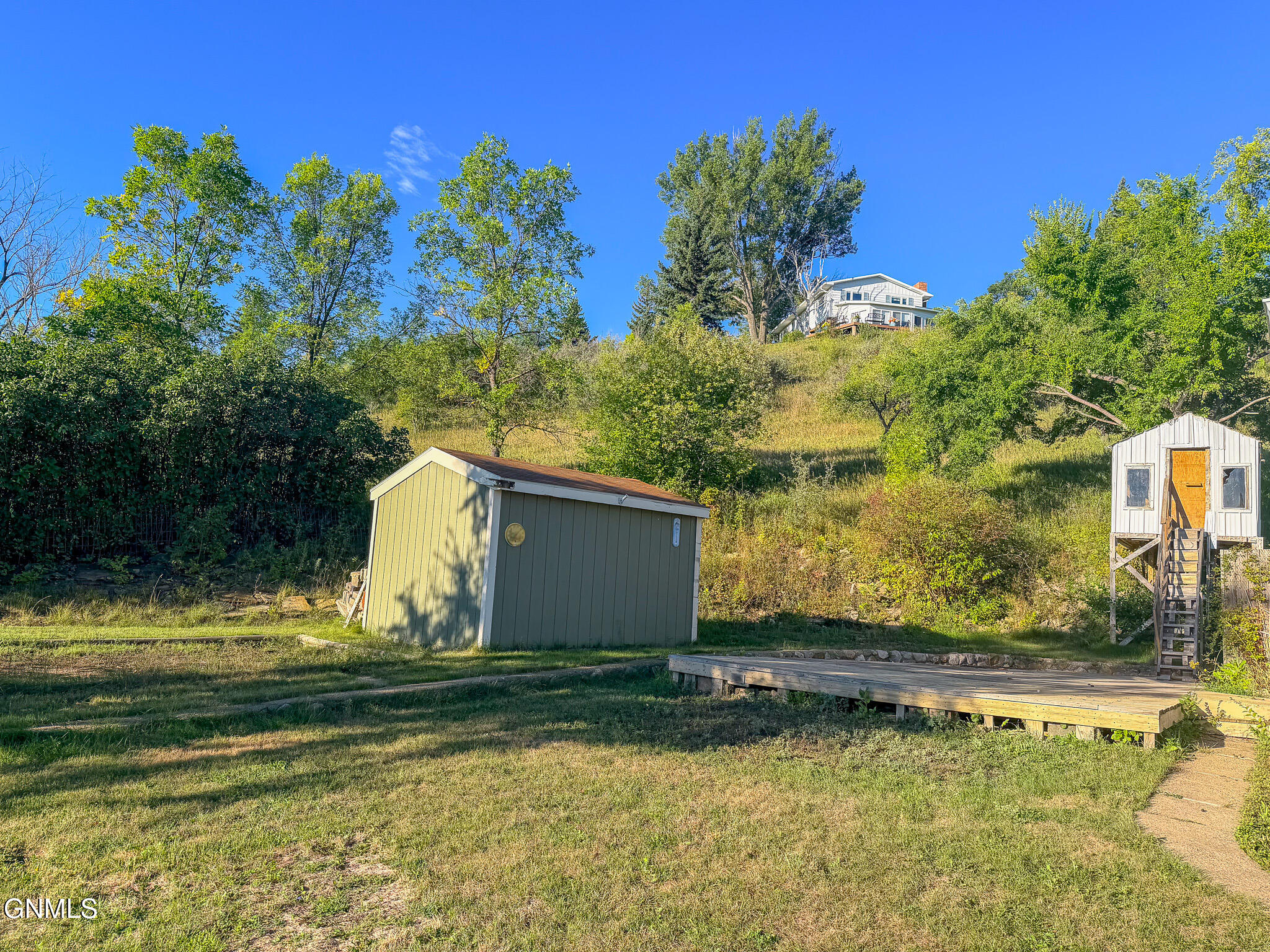main property photo 39