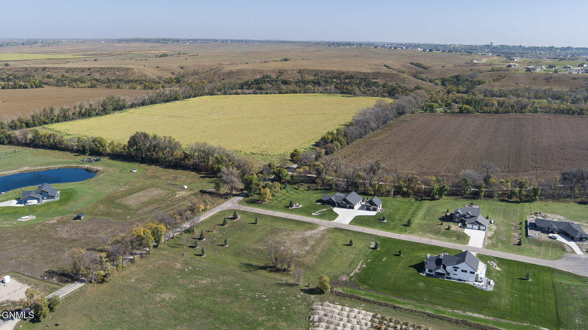 main property photo 7