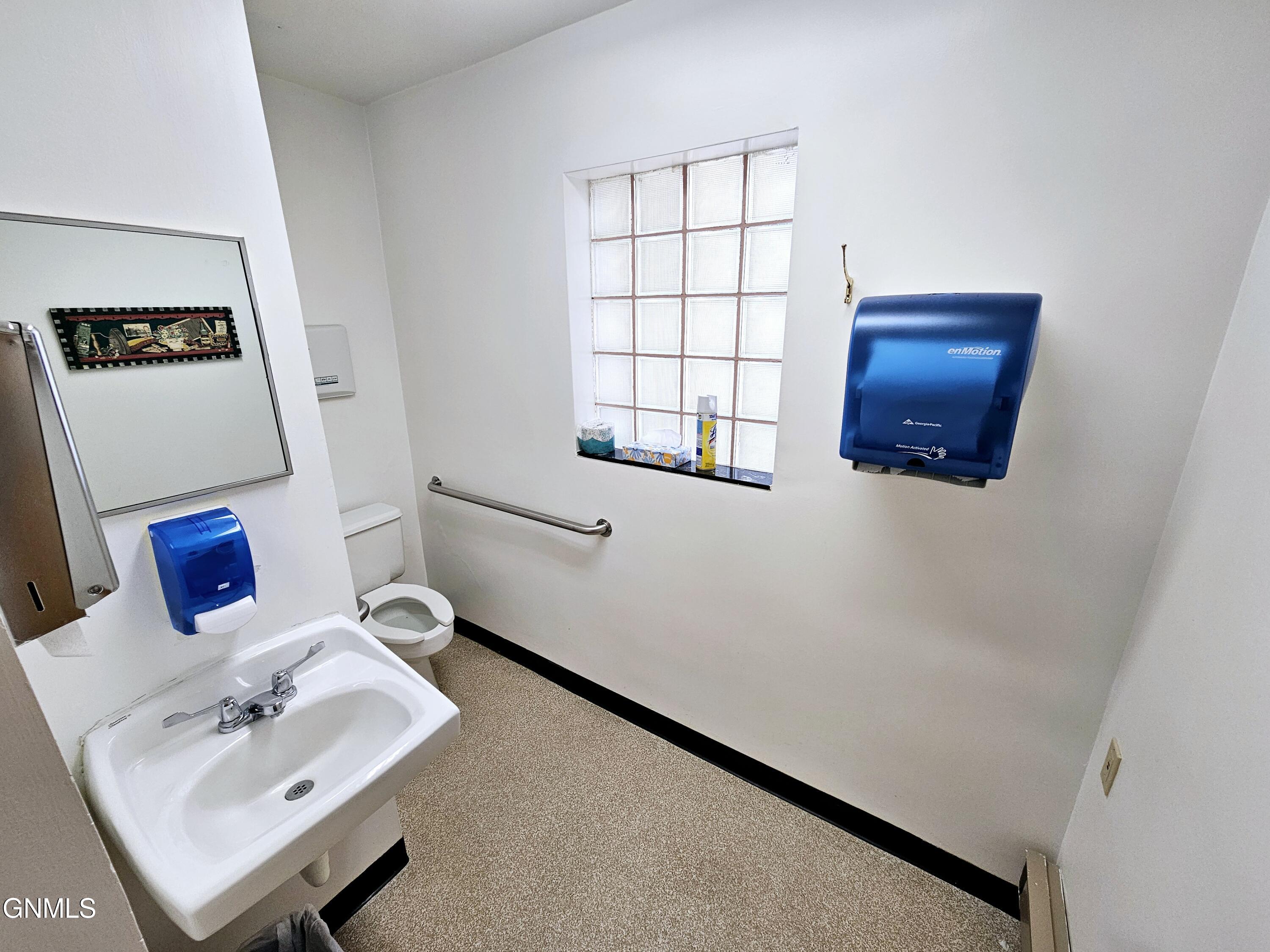 main property photo 15