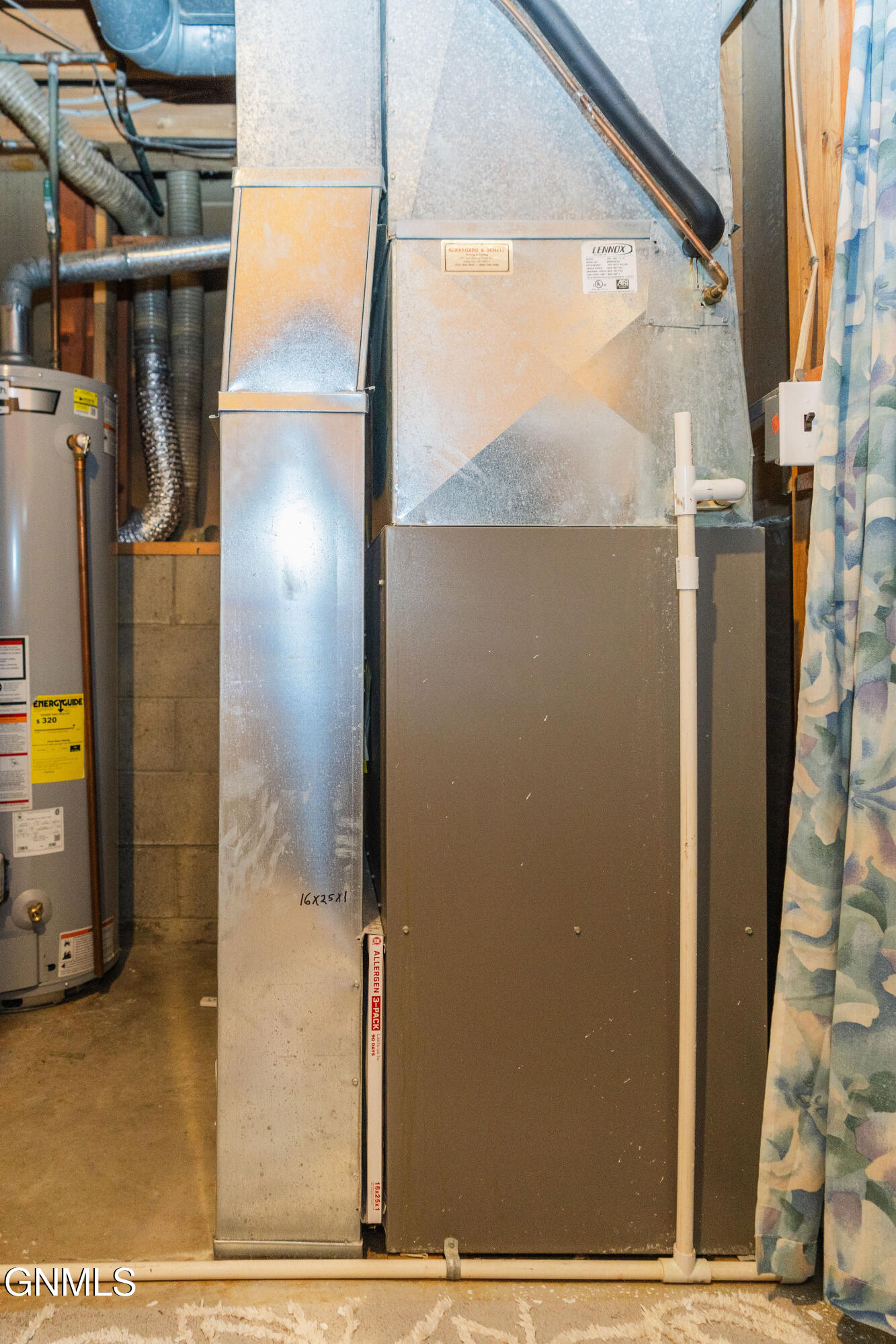main property photo 50