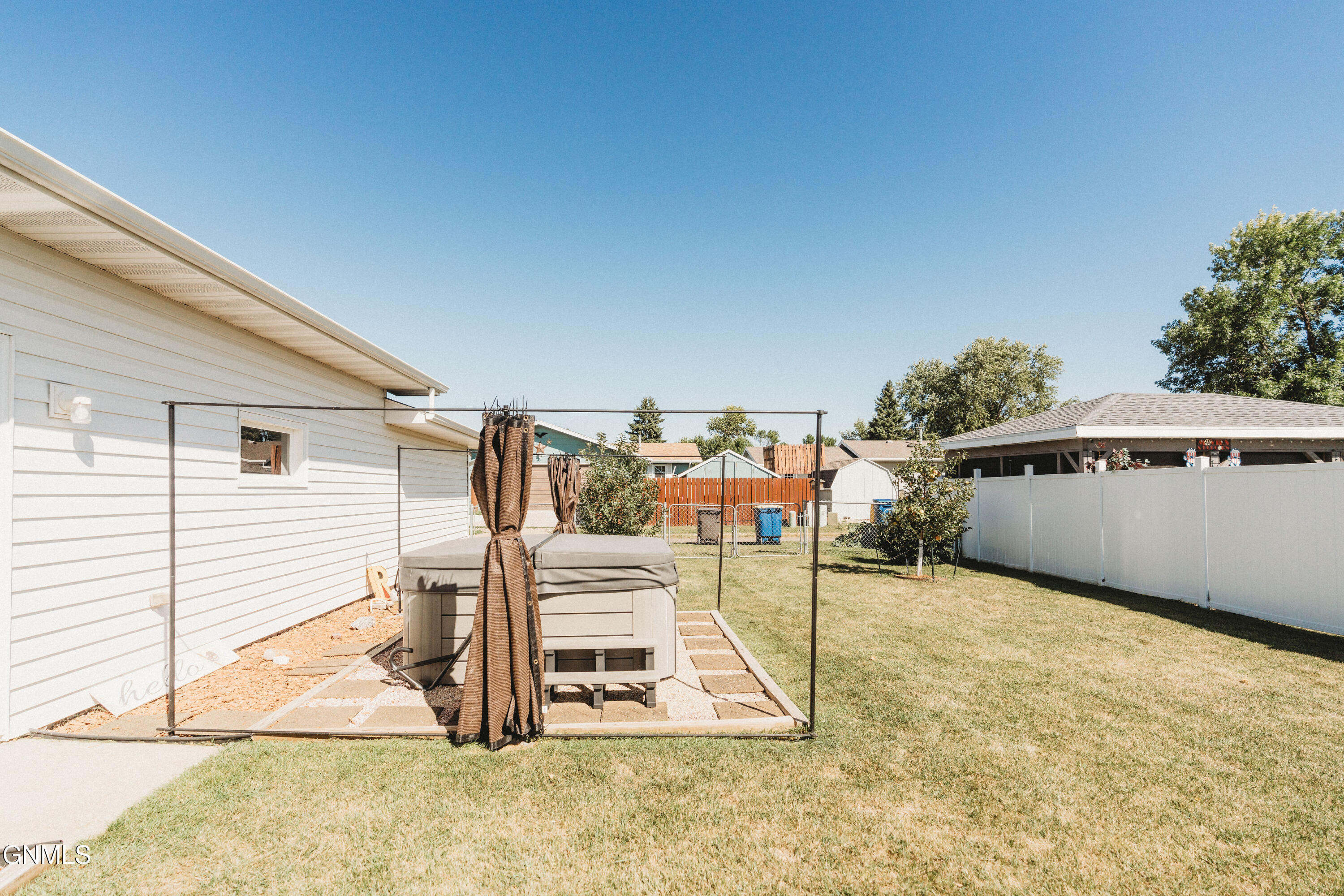 main property photo 54