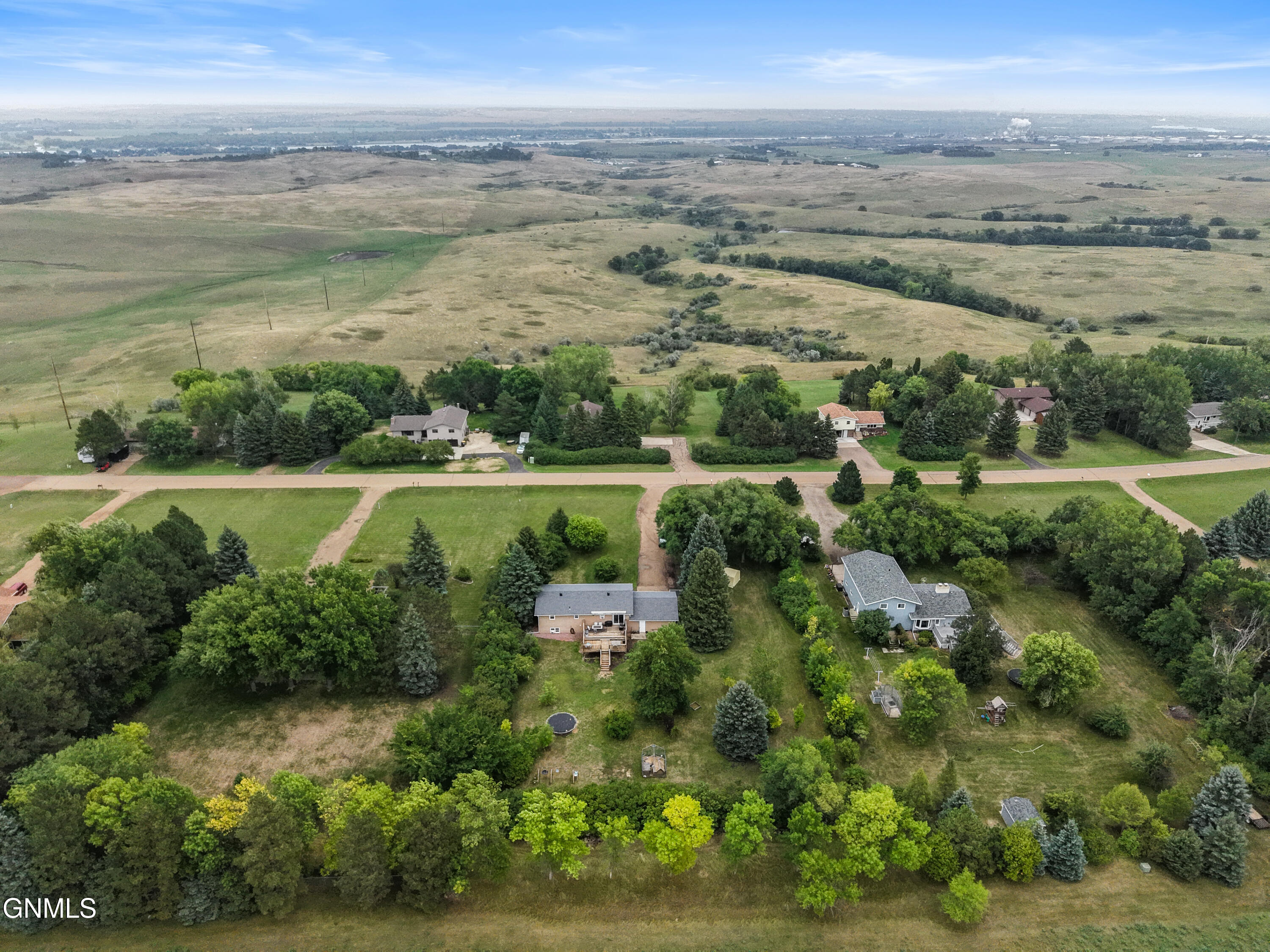 main property photo 48