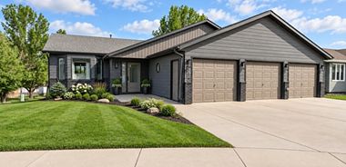 image of property with 4 Bed | 2 Bath | 2,352 Sqft