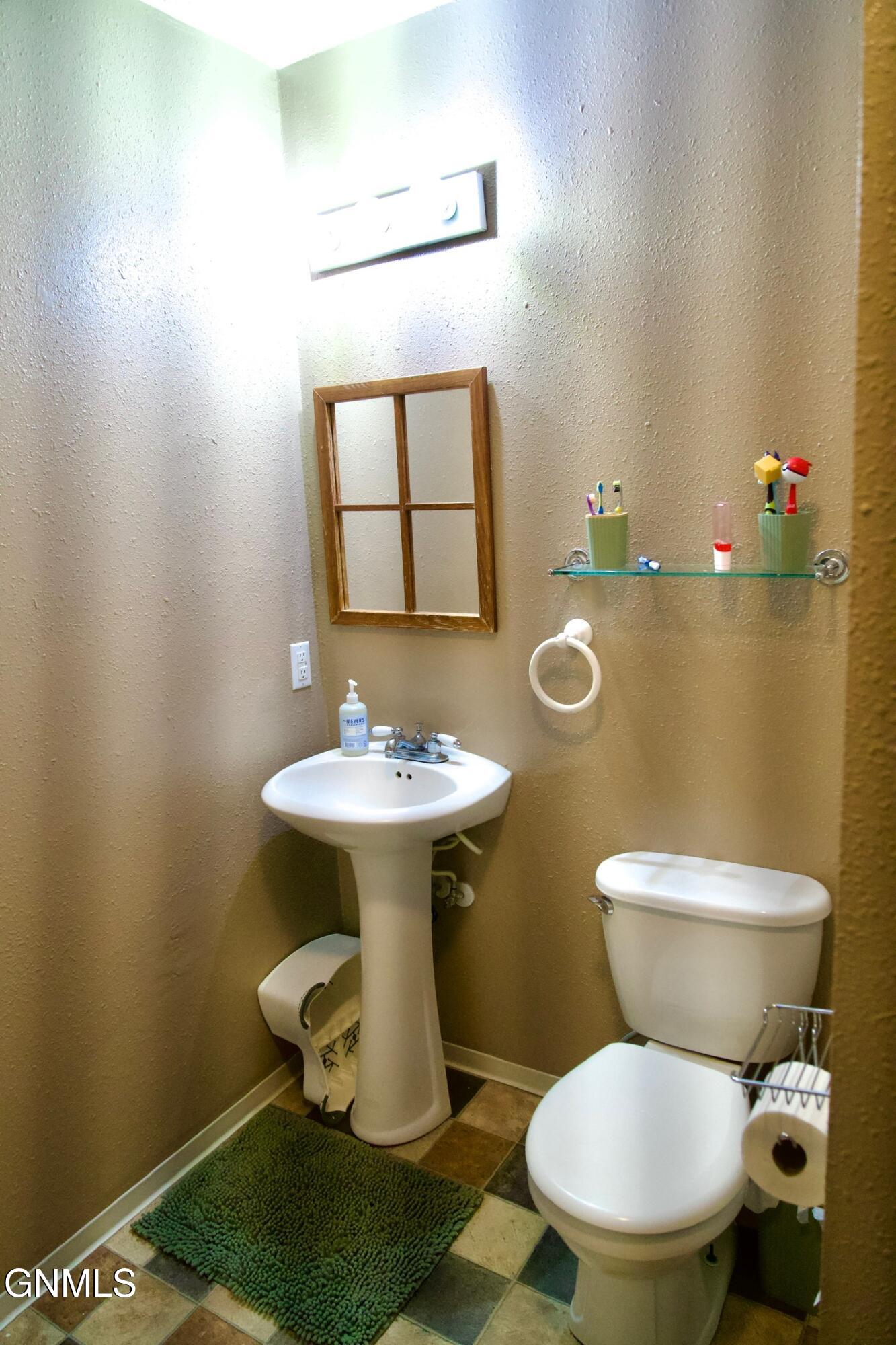 main property photo 15