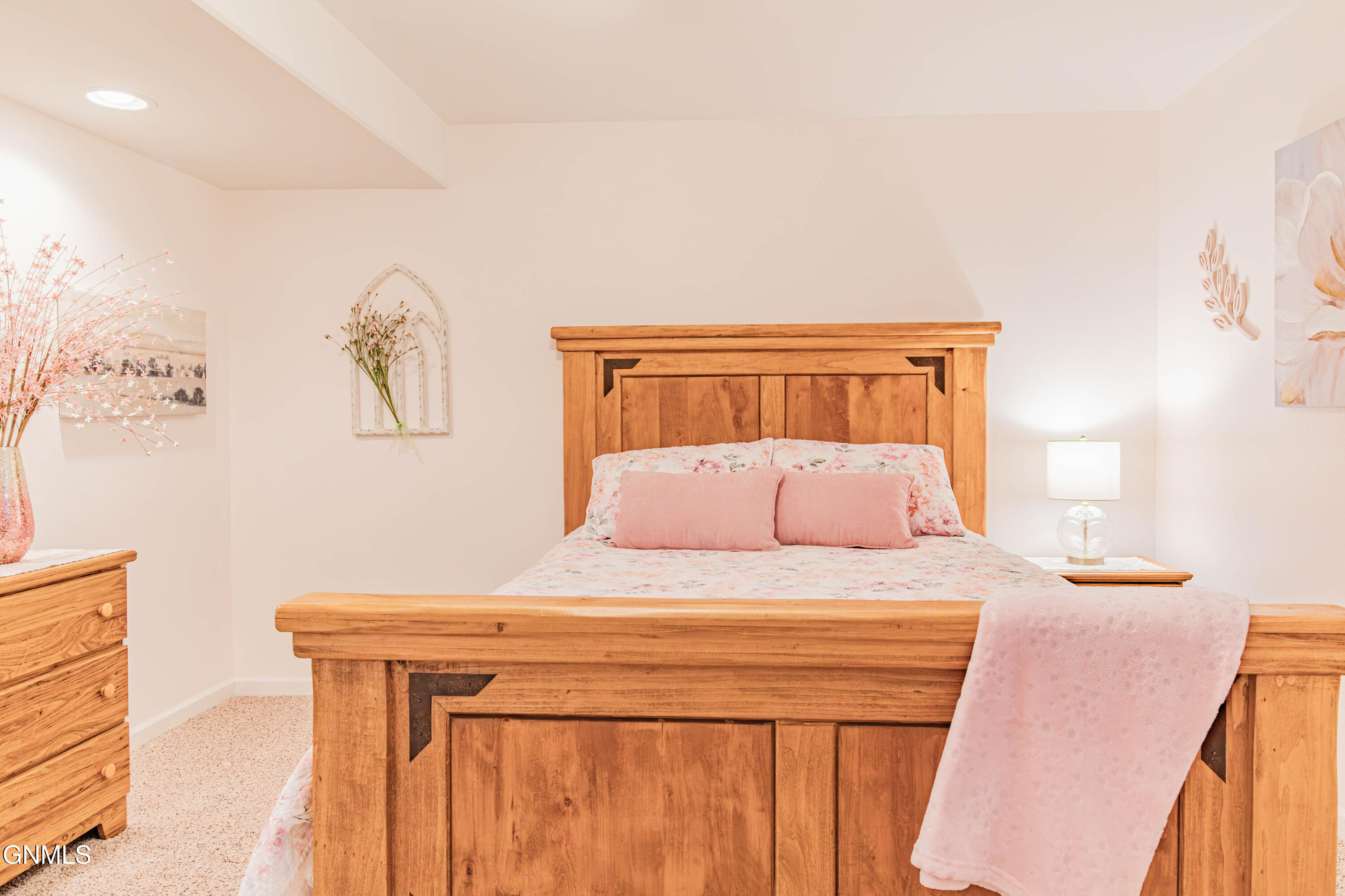 main property photo 75
