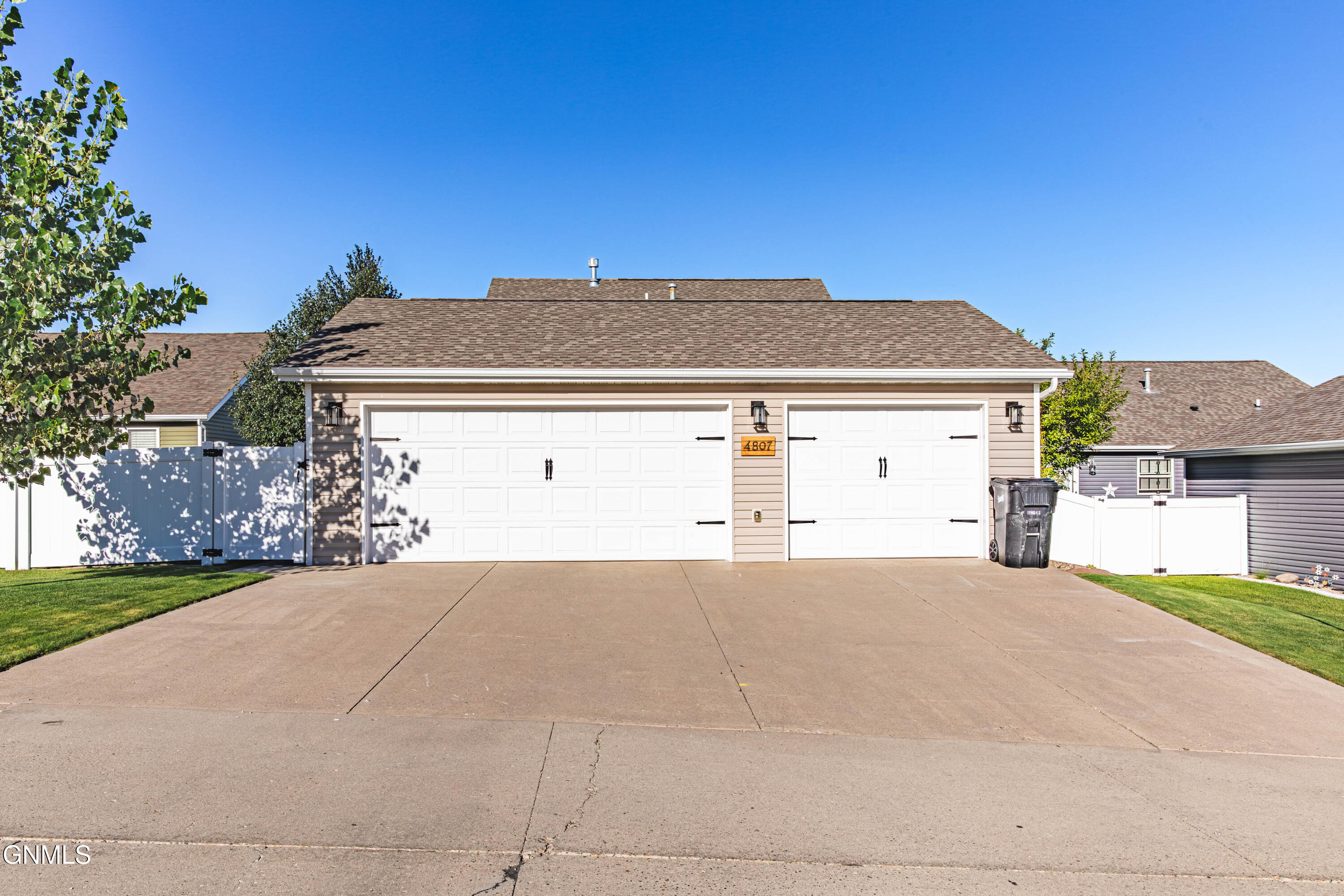 main property photo 92