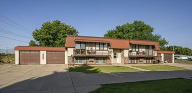 image of property with 2 Bed | 1 Bath | 986 Sqft