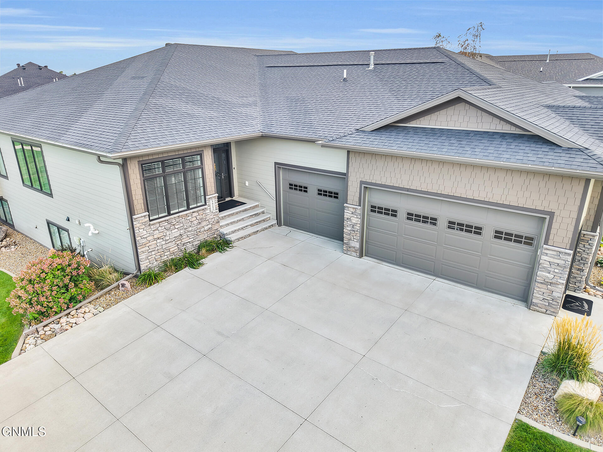 main property photo 59