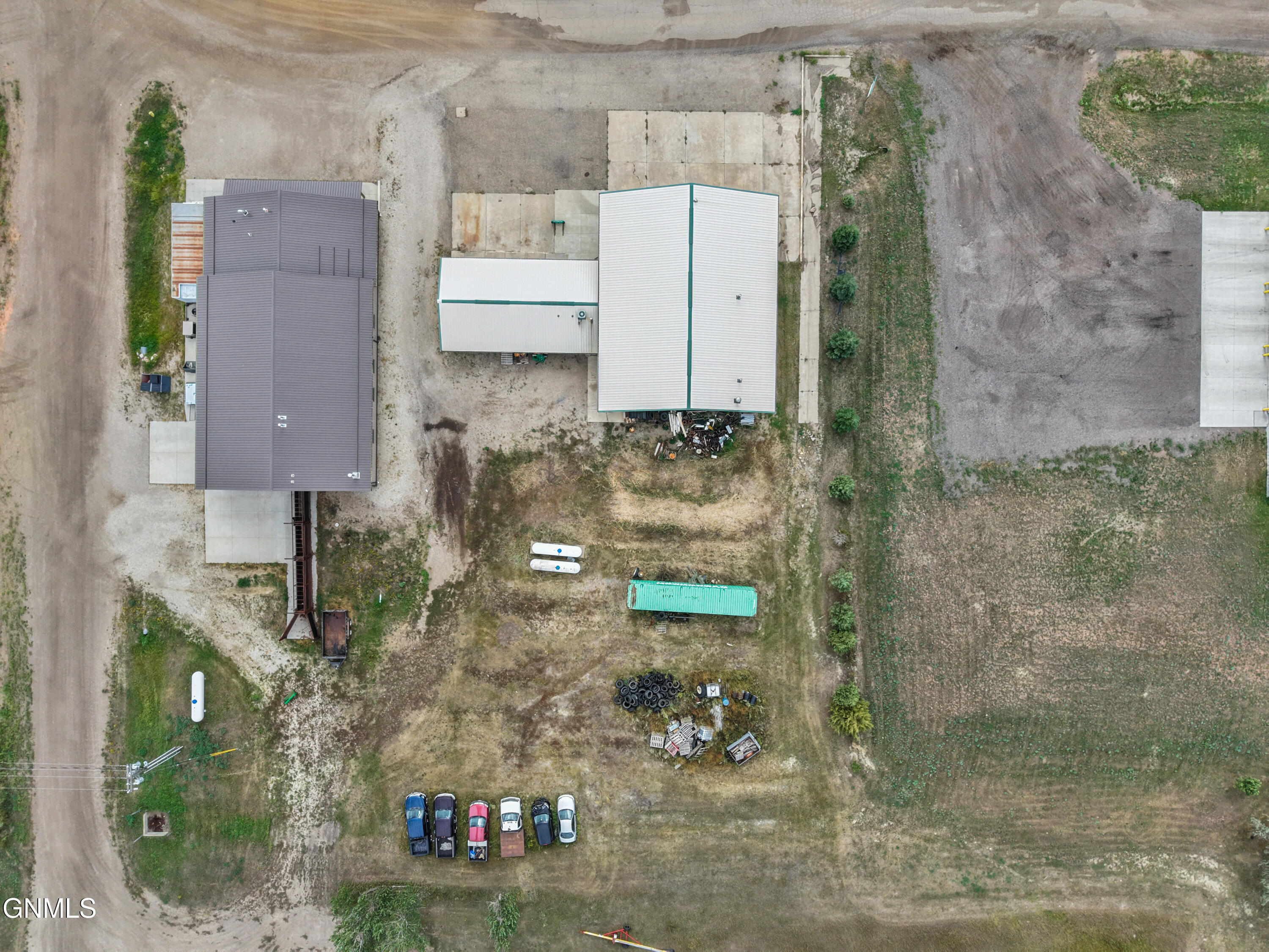 main property photo 29