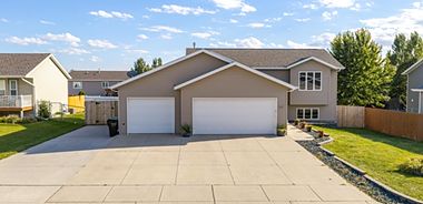 image of property with 4 Bed | 2 Bath | 1,968 Sqft